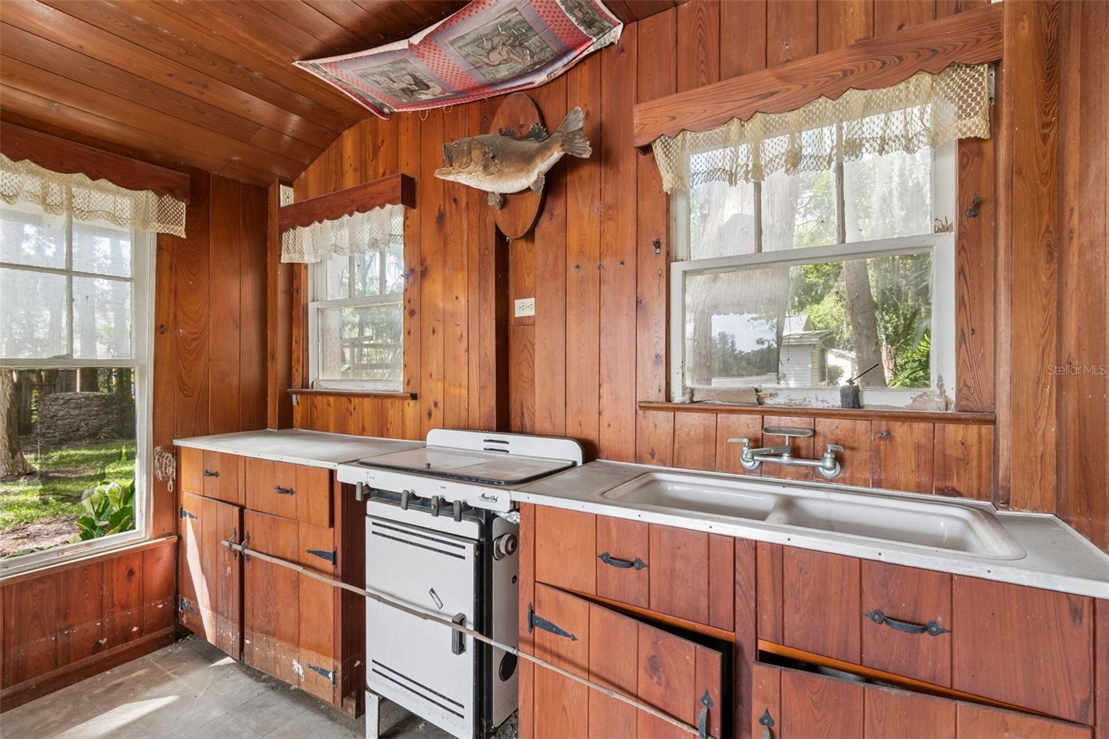 Image 36 of 54 For 4743 School Road