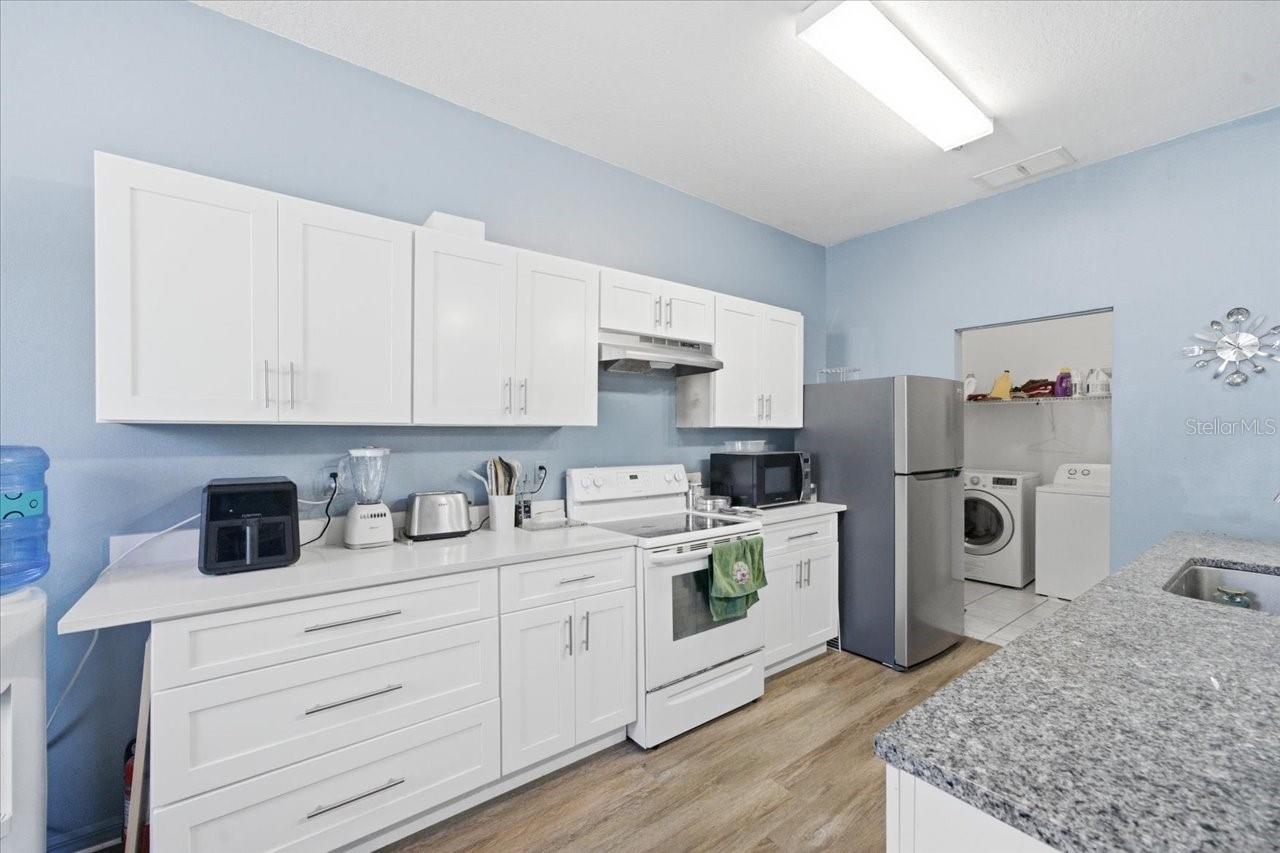 Image 11 of 52 For 5007 Sunridge Palms Drive