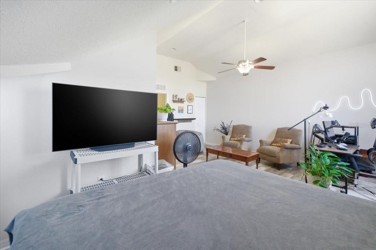 Image 26 of 52 For 5007 Sunridge Palms Drive