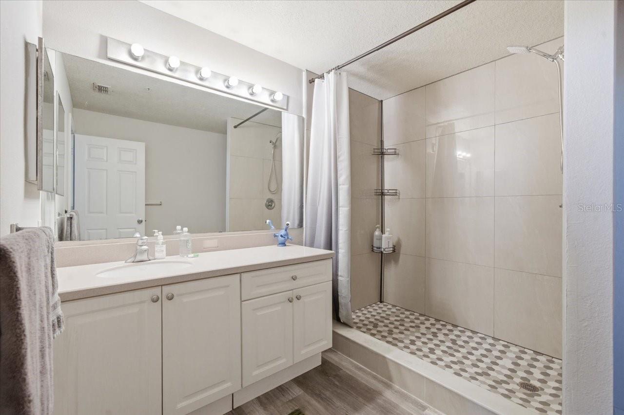 Image 29 of 52 For 5007 Sunridge Palms Drive