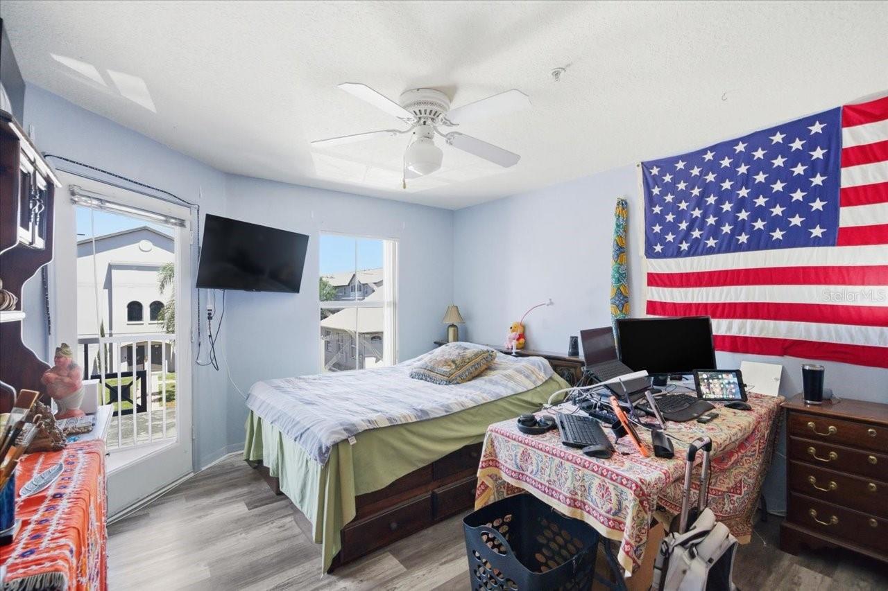 Image 32 of 52 For 5007 Sunridge Palms Drive