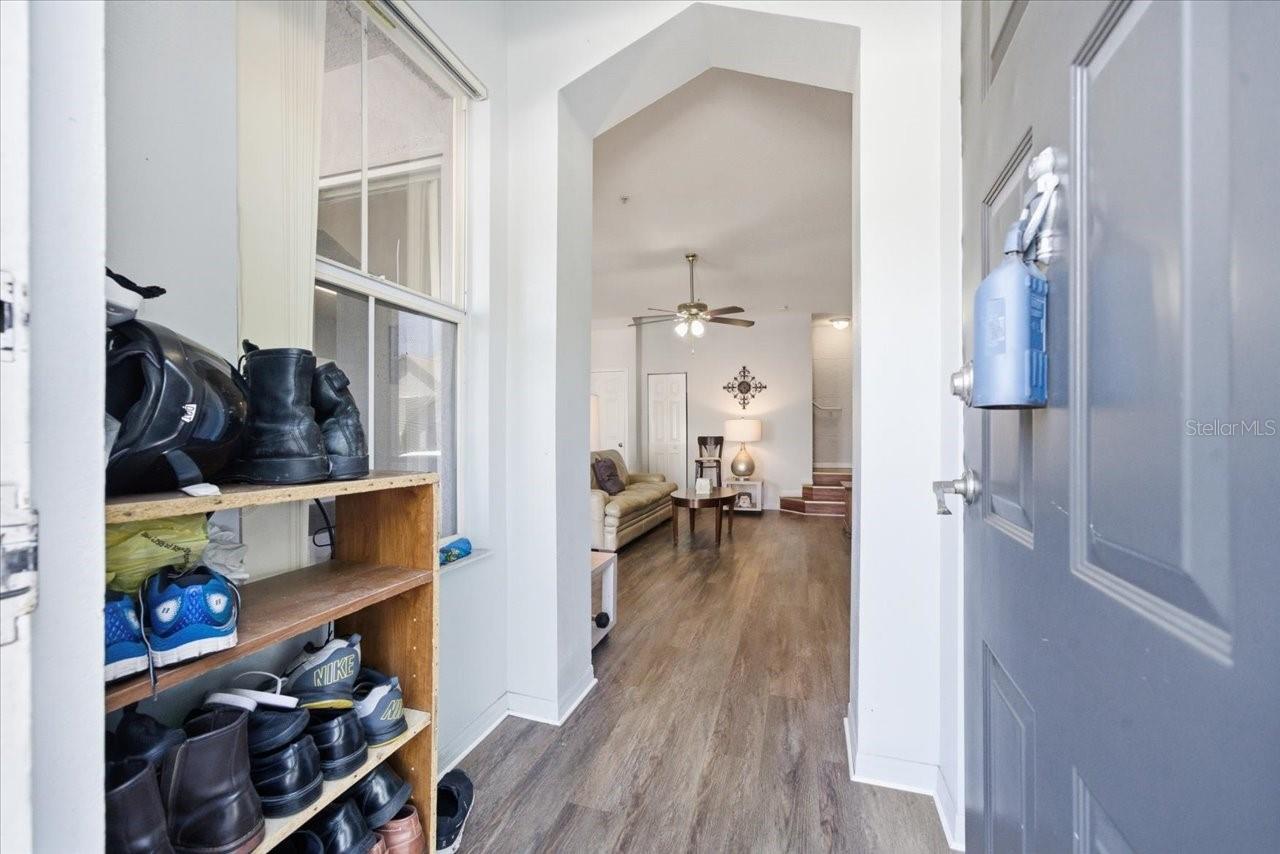 Image 4 of 52 For 5007 Sunridge Palms Drive