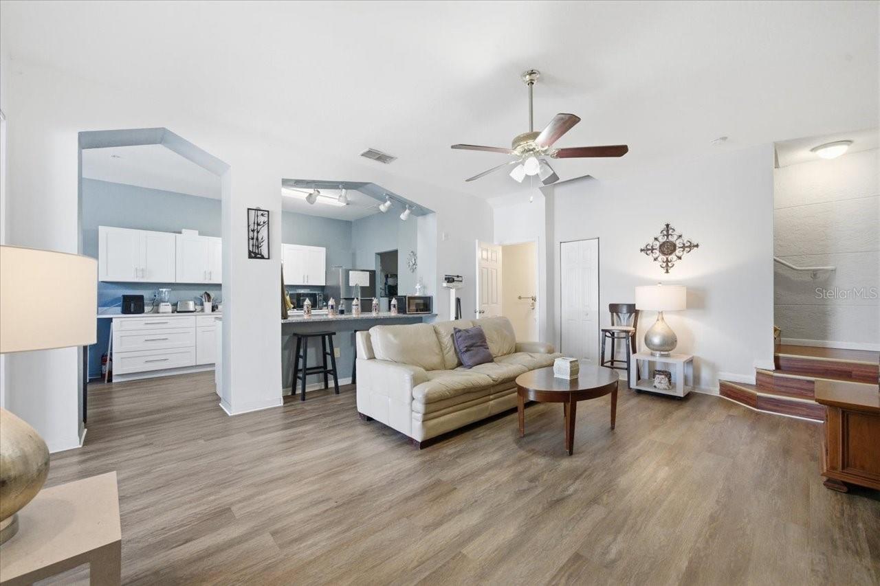 Image 5 of 52 For 5007 Sunridge Palms Drive