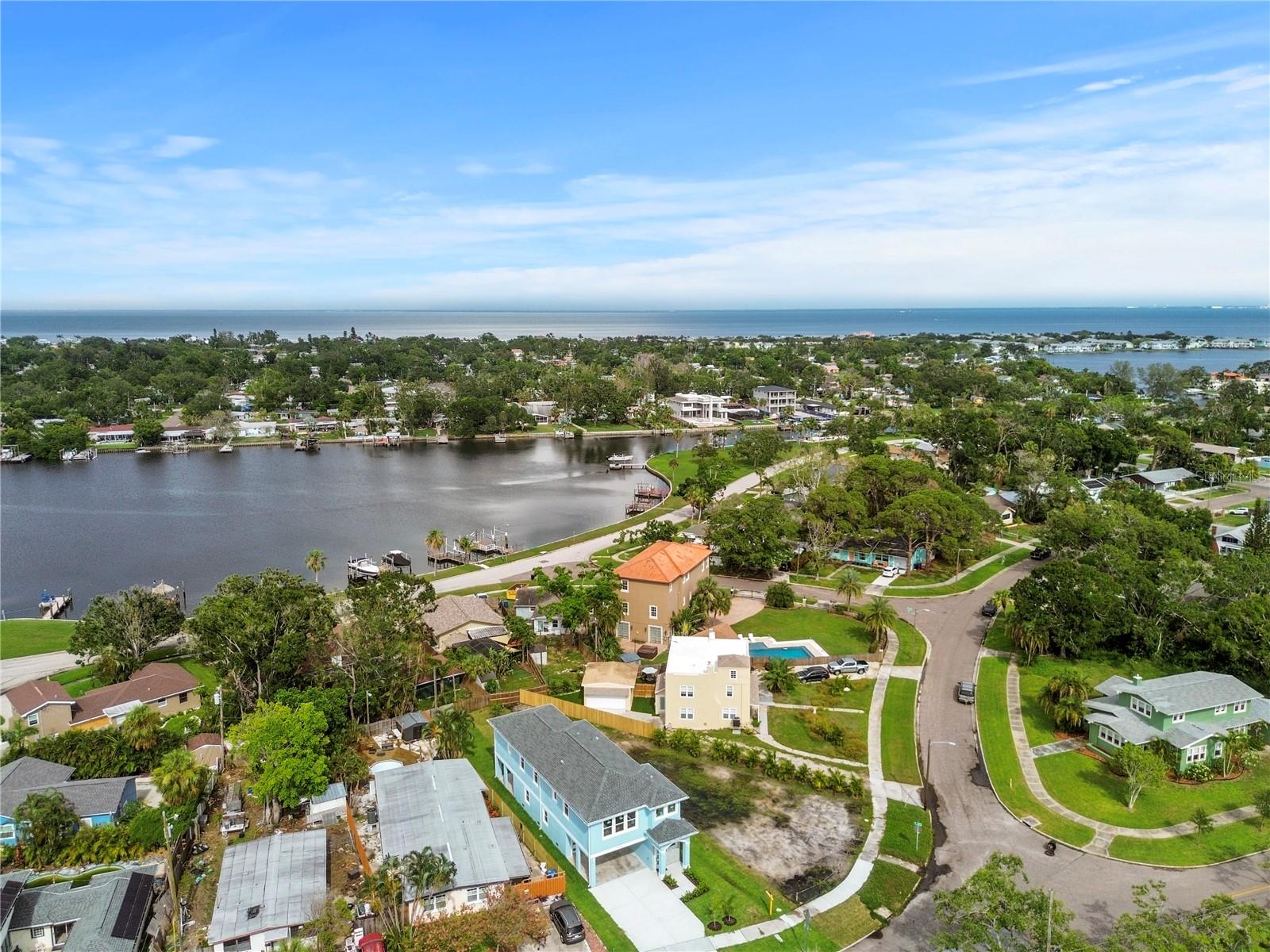 Image 9 of 77 For 4234 4th Street S