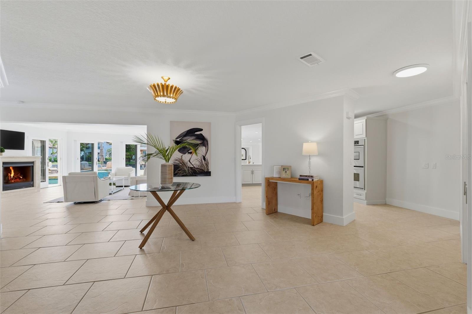 Image 4 of 67 For 2080 Hawaii Avenue Ne