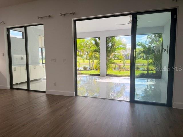 Image 37 of 44 For 6289 Mesa Glen