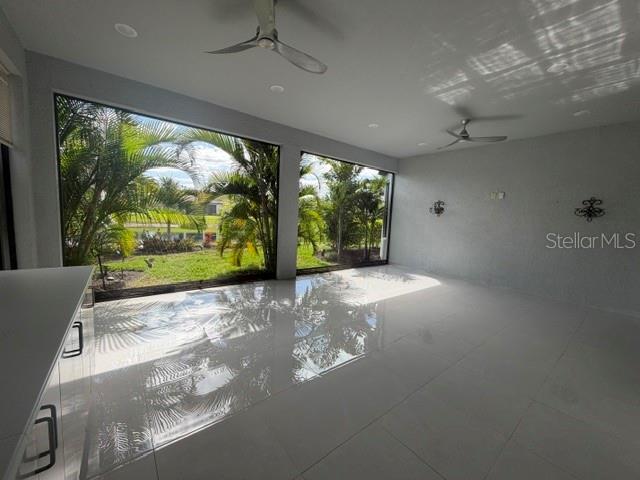 Image 40 of 44 For 6289 Mesa Glen