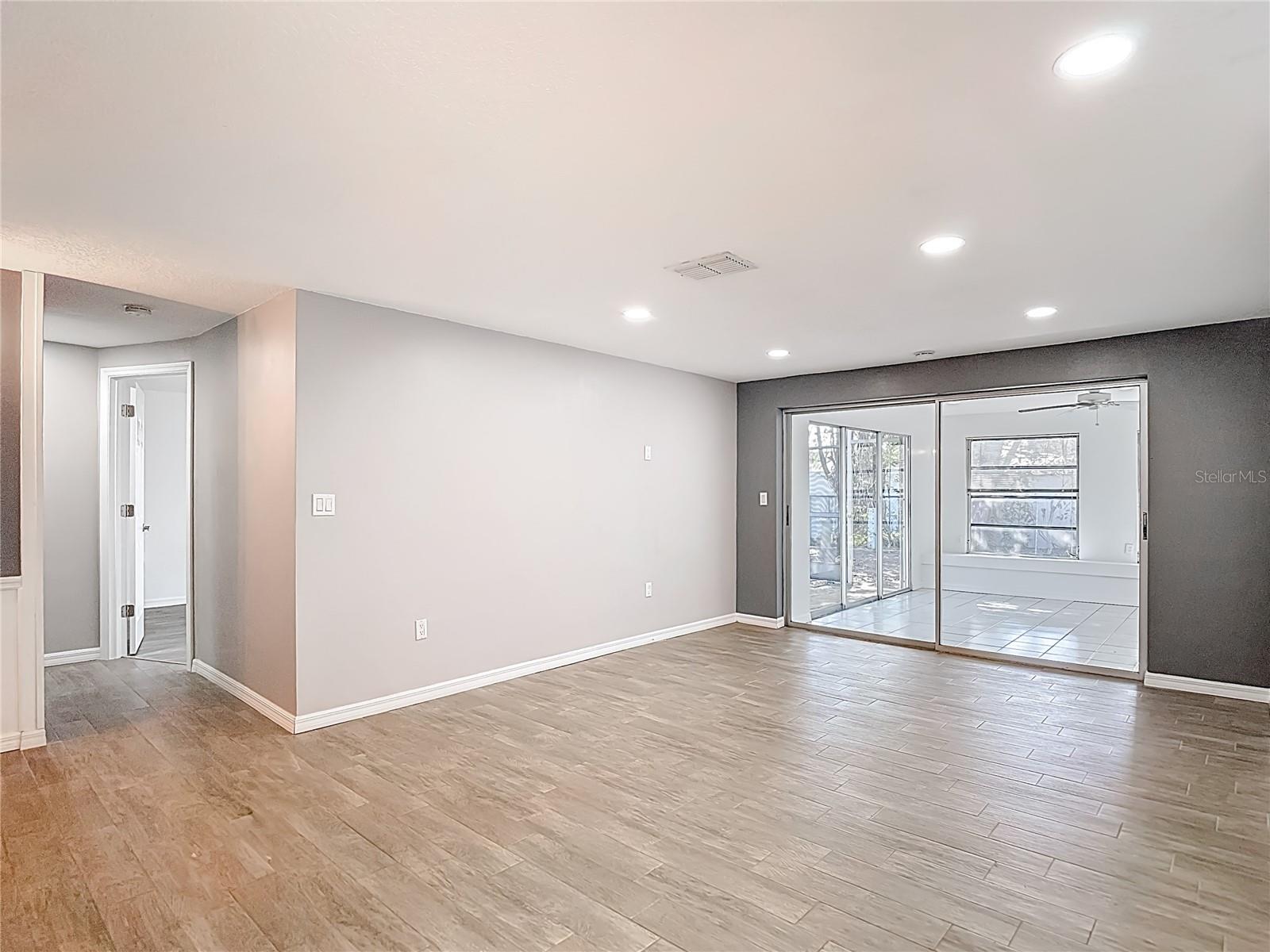 Image 12 of 62 For 4320 Newbury Drive