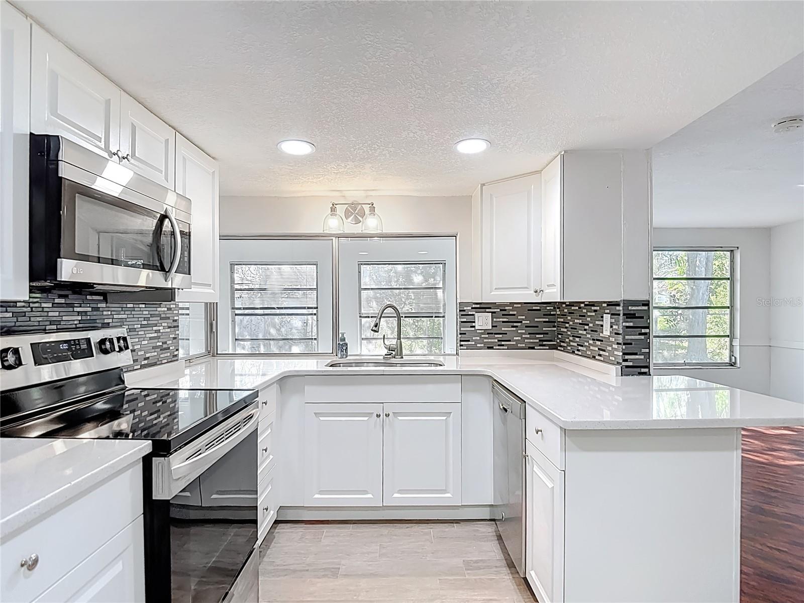 Image 19 of 62 For 4320 Newbury Drive