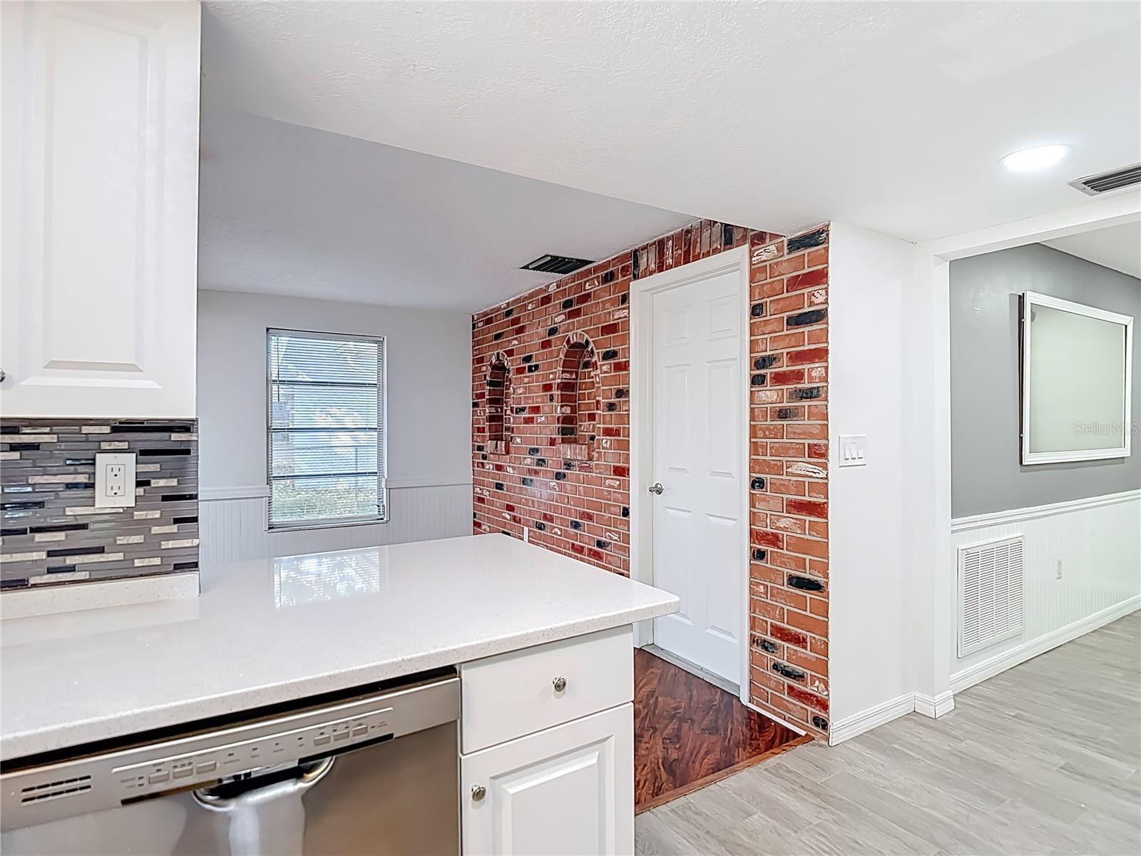 Image 21 of 62 For 4320 Newbury Drive