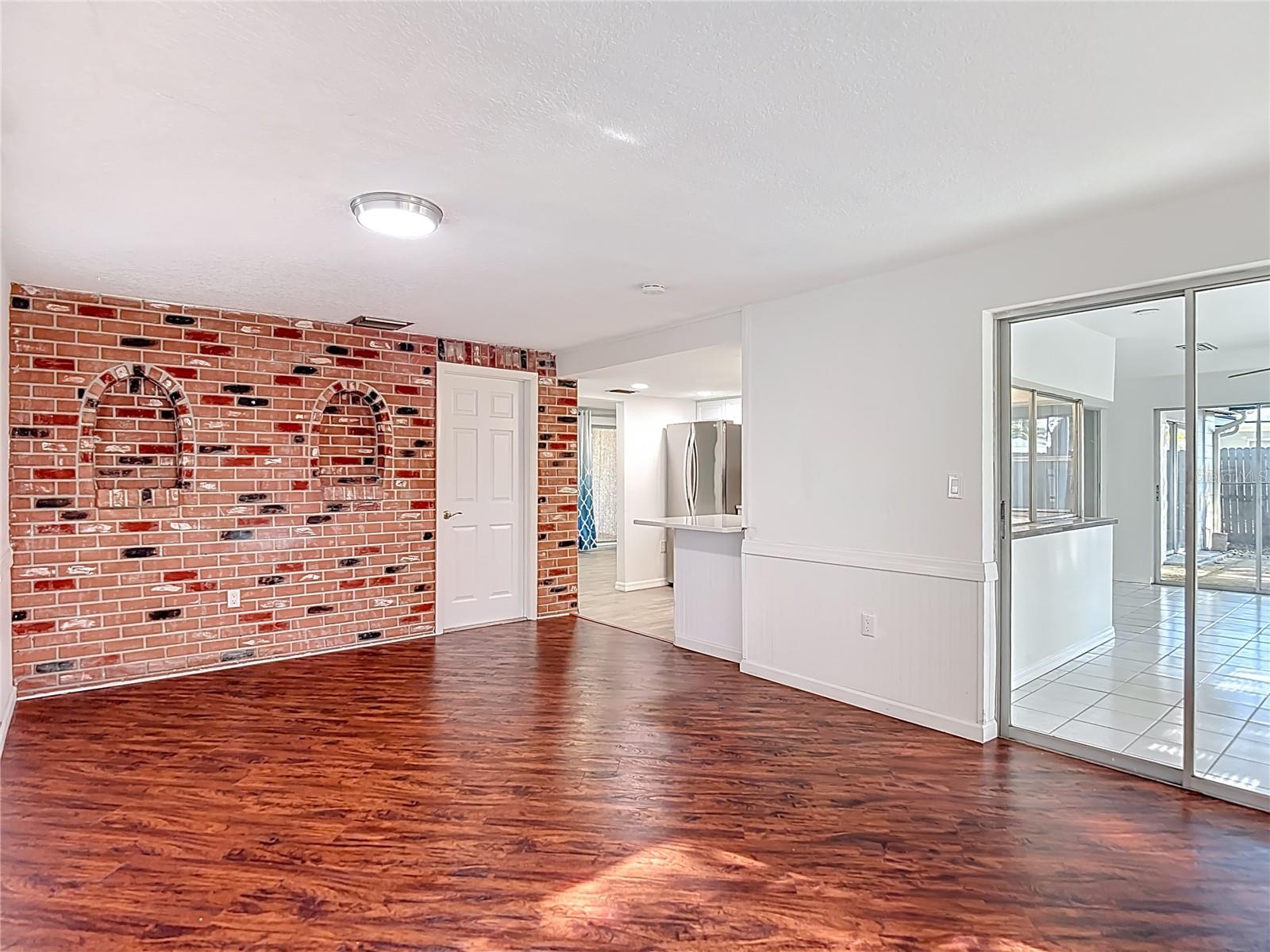 Image 25 of 62 For 4320 Newbury Drive