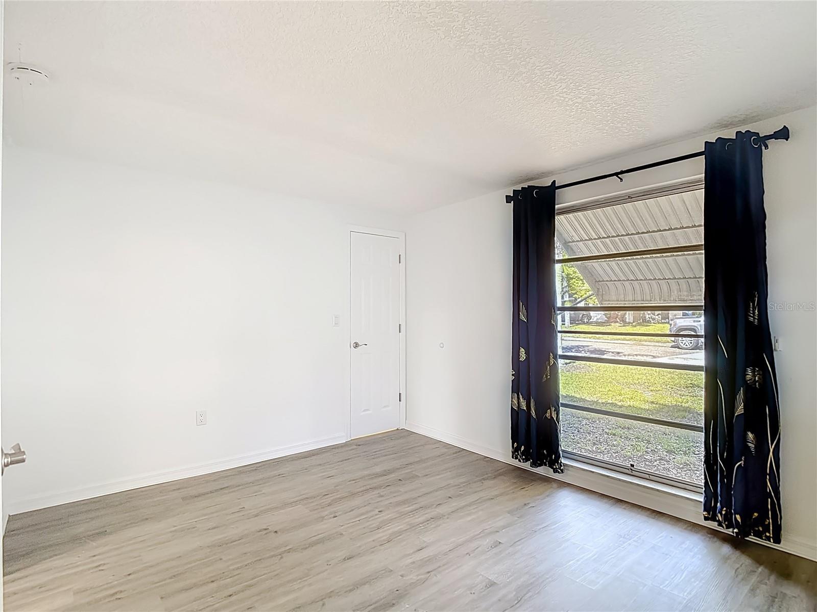 Image 29 of 62 For 4320 Newbury Drive