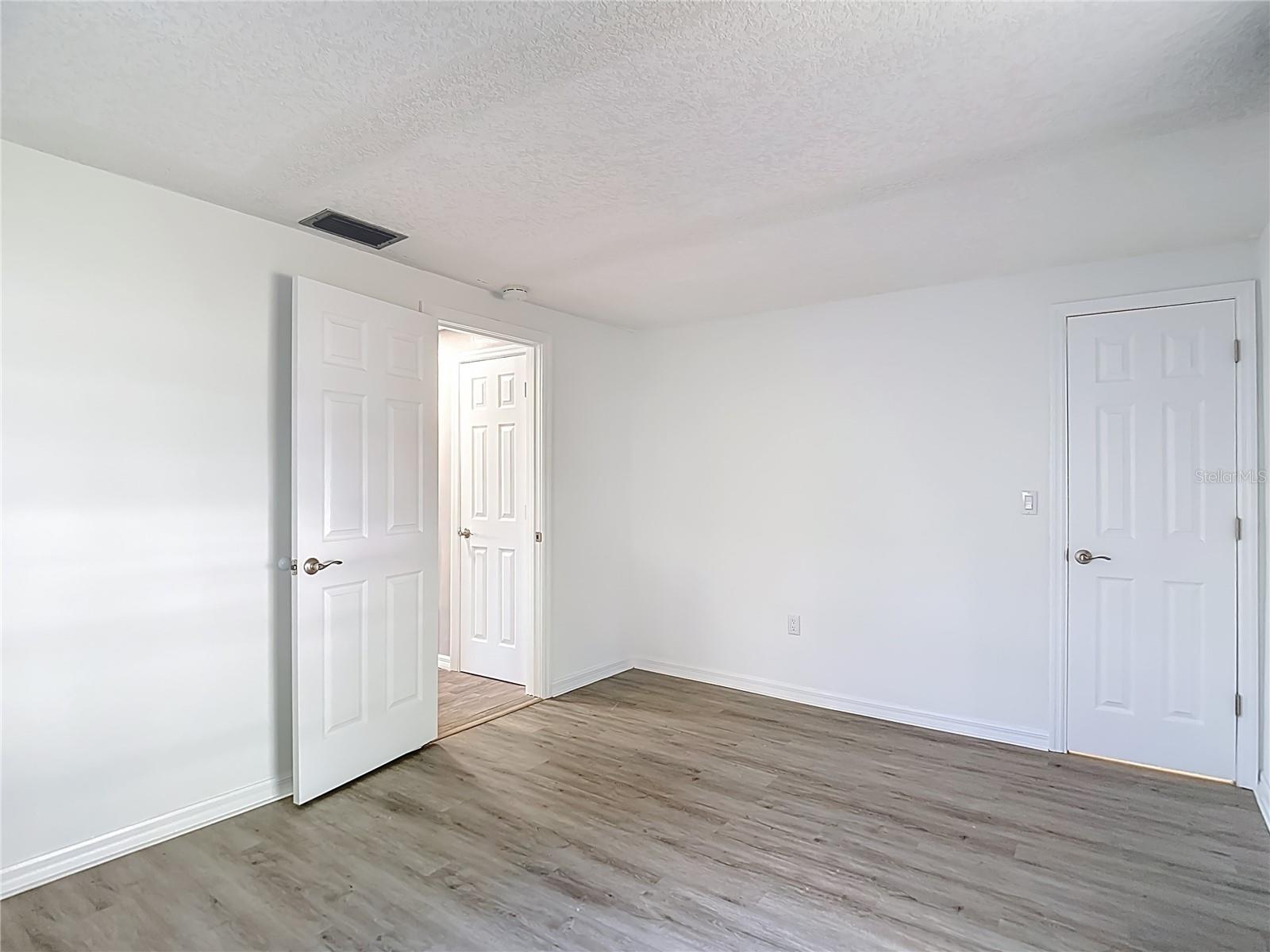 Image 30 of 62 For 4320 Newbury Drive