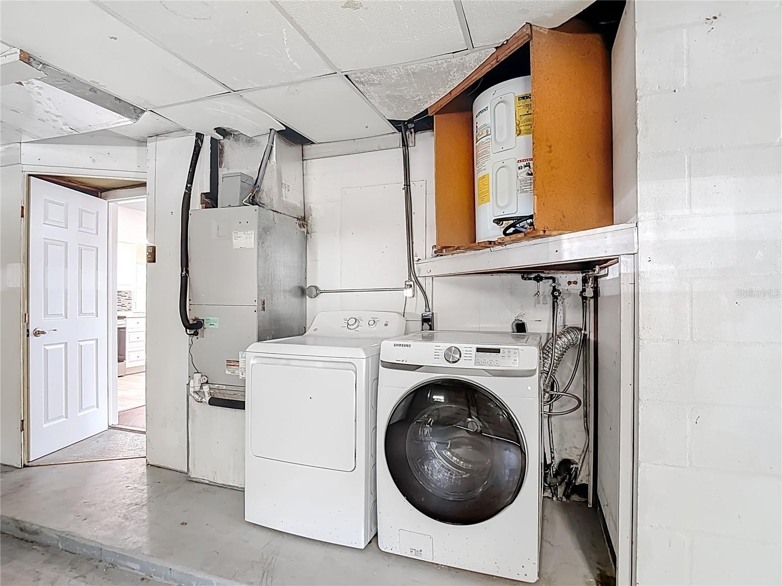 Image 40 of 62 For 4320 Newbury Drive