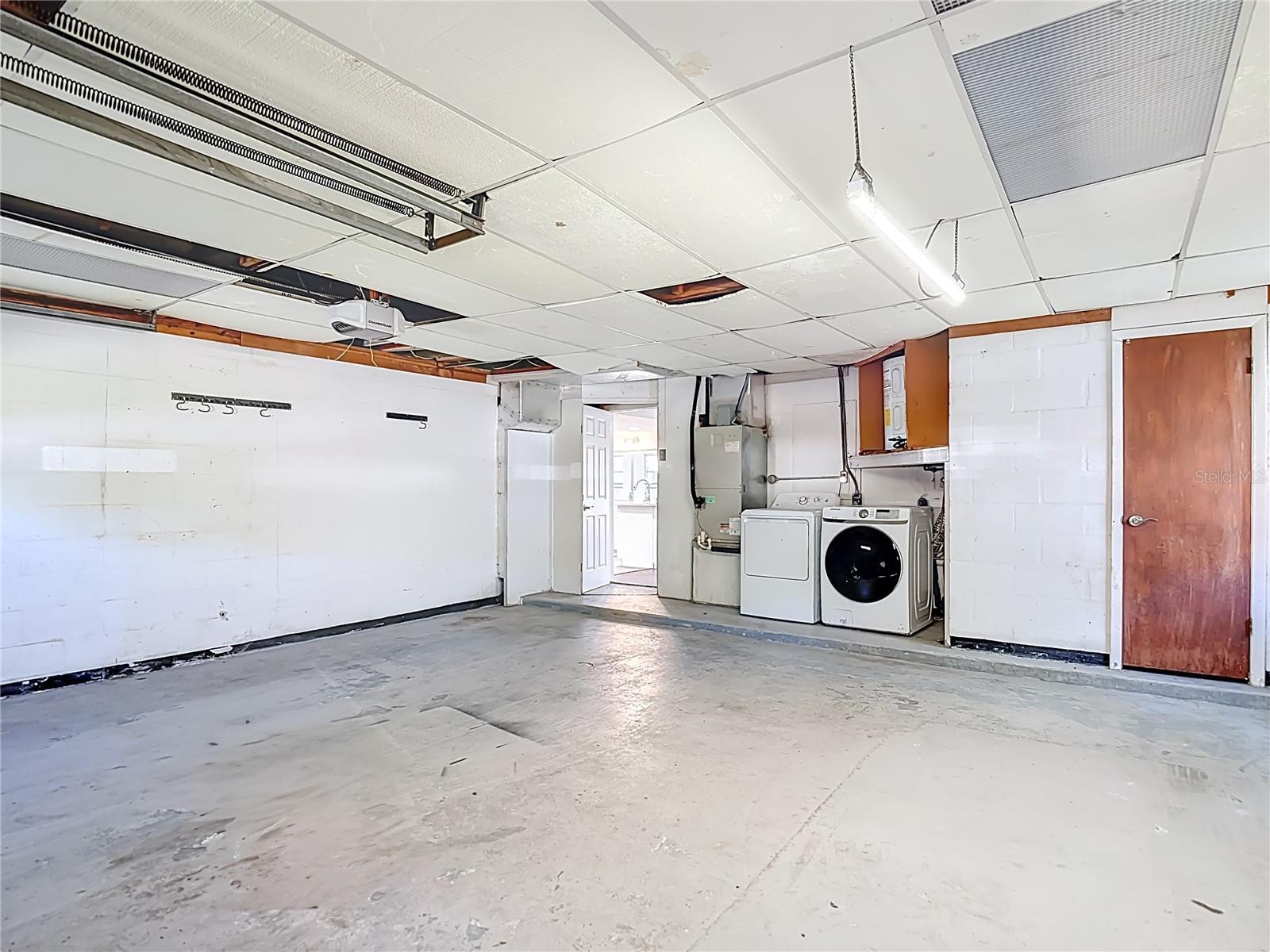 Image 41 of 62 For 4320 Newbury Drive