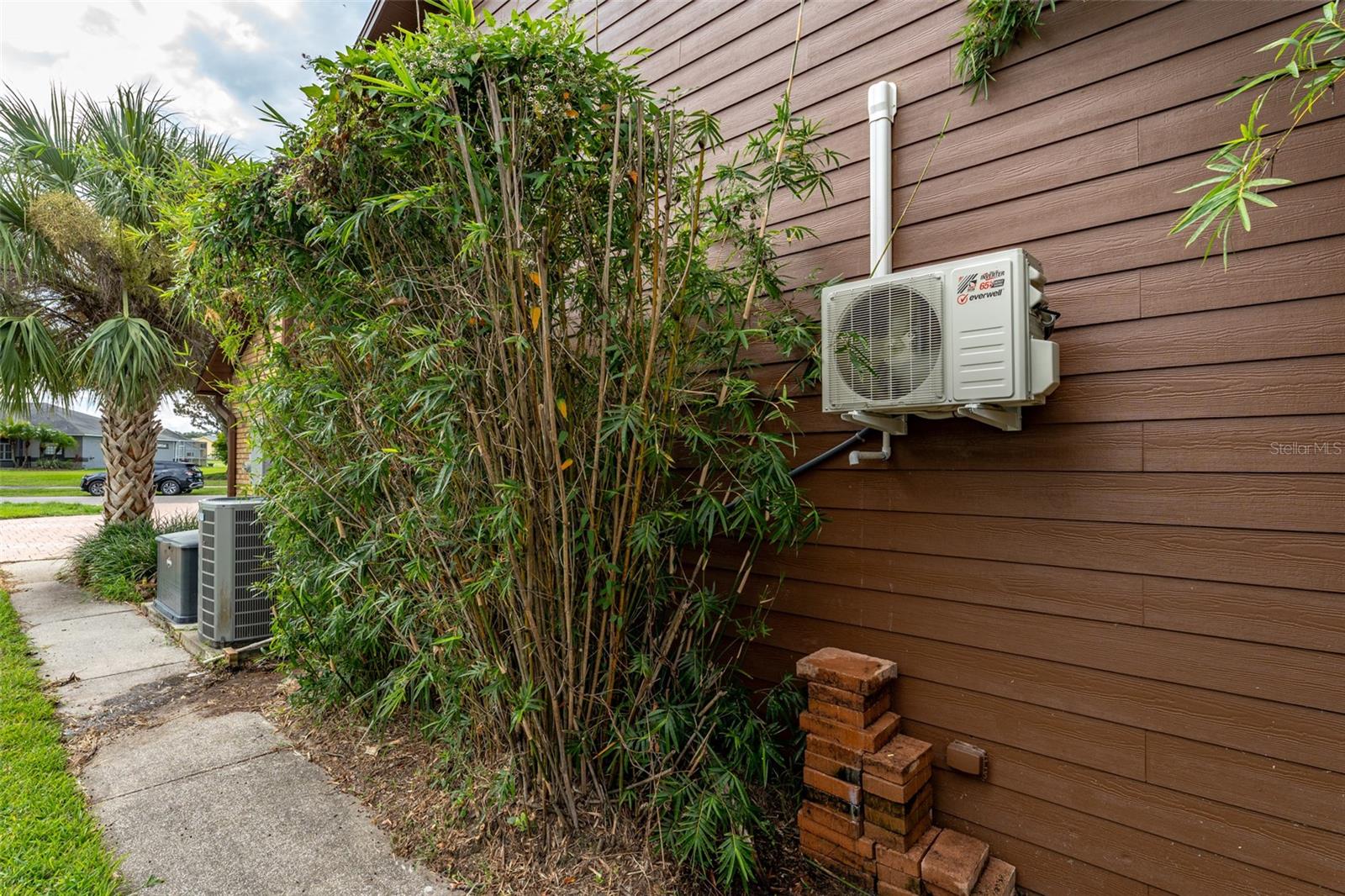 Image 15 of 55 For 6151 Silver Oaks Drive