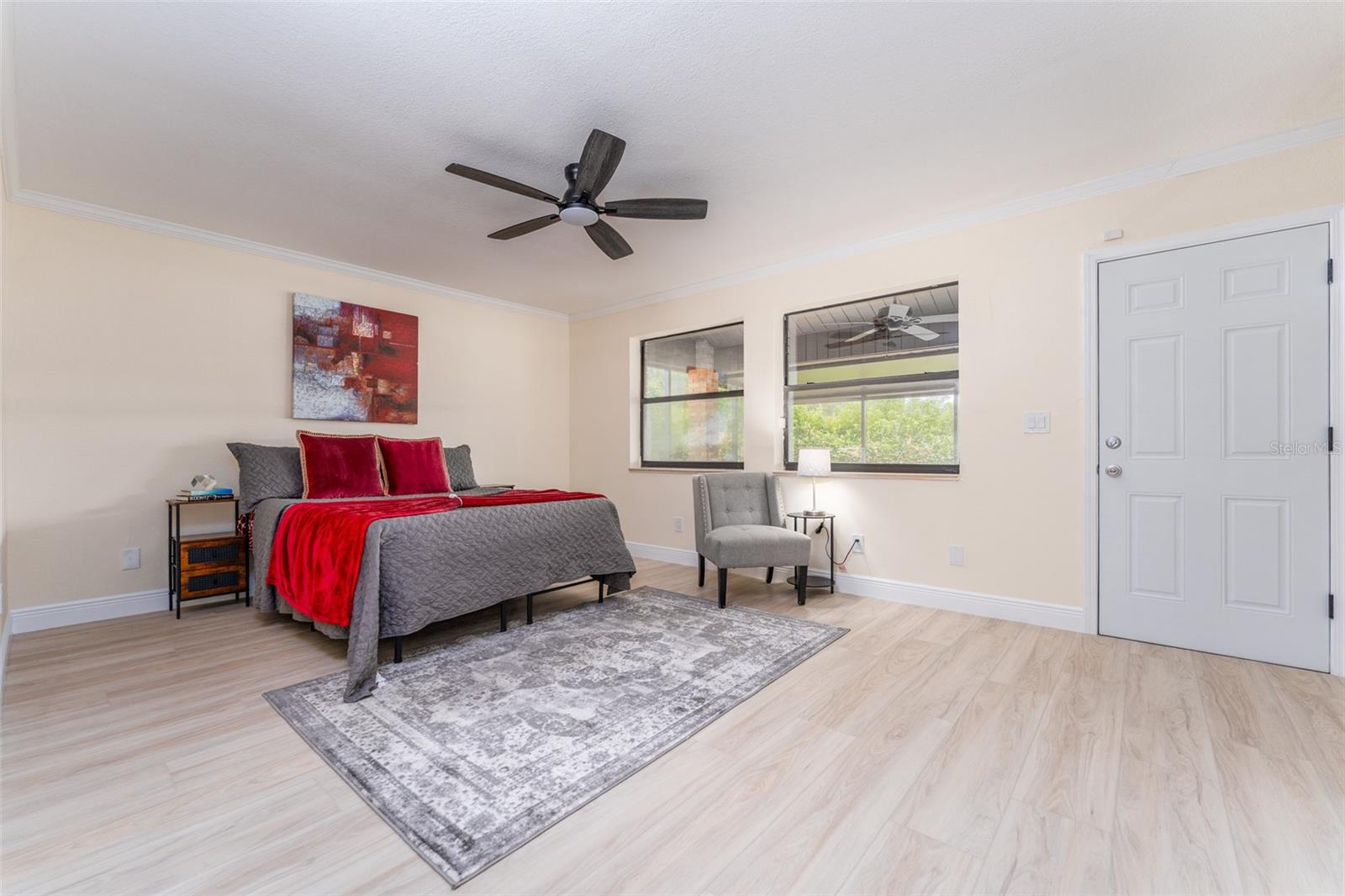 Image 38 of 55 For 6151 Silver Oaks Drive