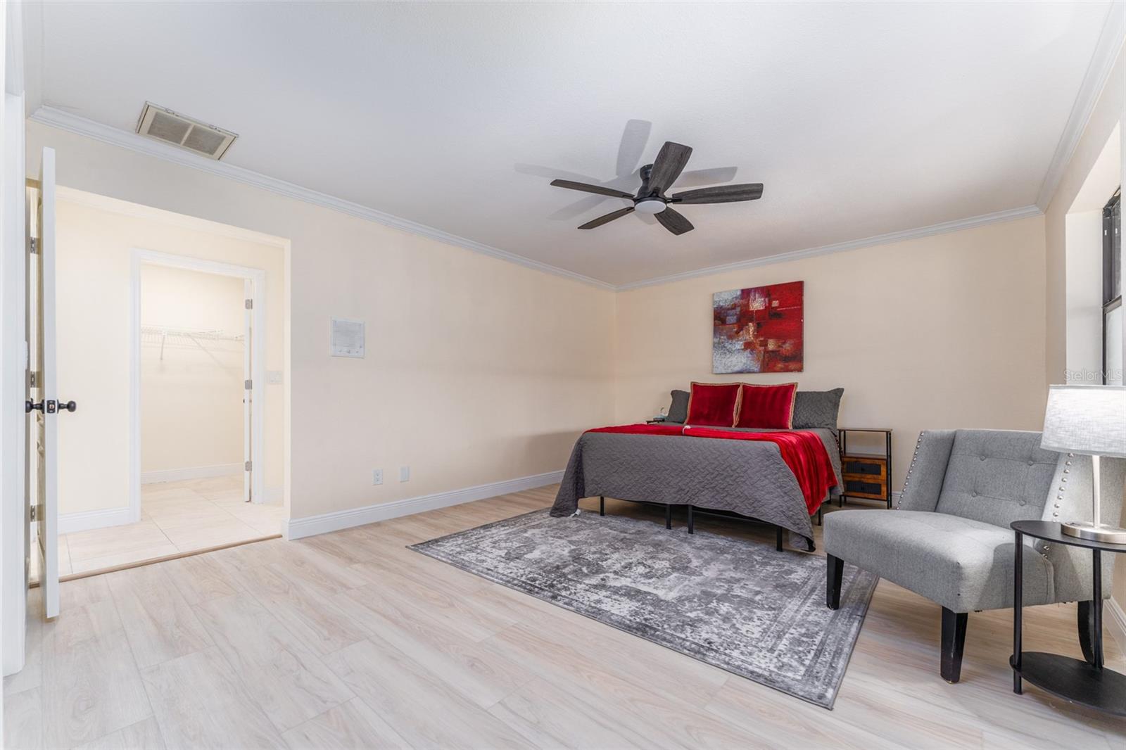 Image 39 of 55 For 6151 Silver Oaks Drive