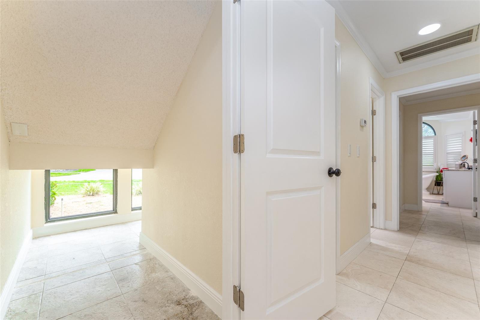 Image 43 of 55 For 6151 Silver Oaks Drive