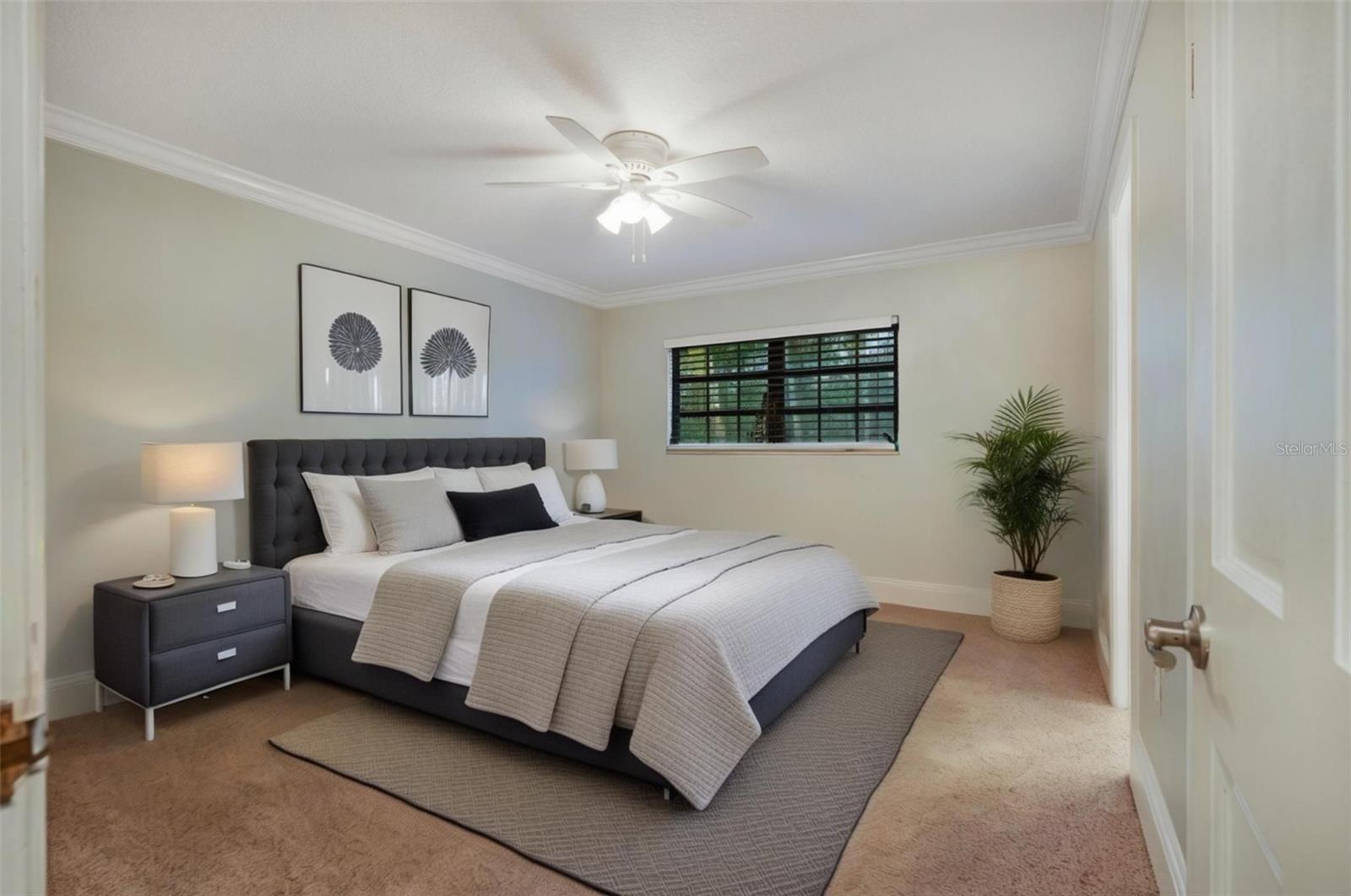 Image 12 of 21 For 573 Holmes Avenue