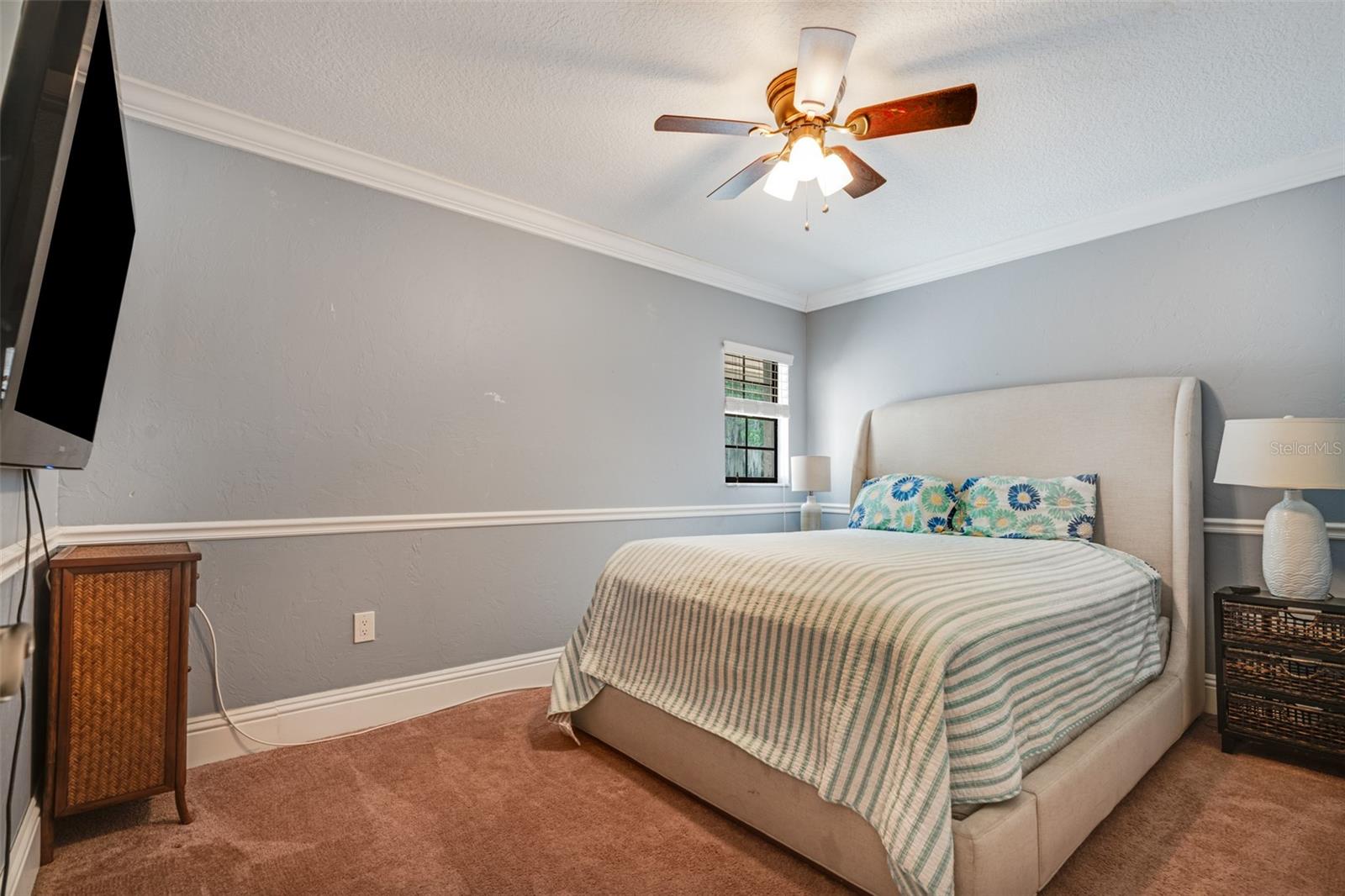 Image 14 of 21 For 573 Holmes Avenue