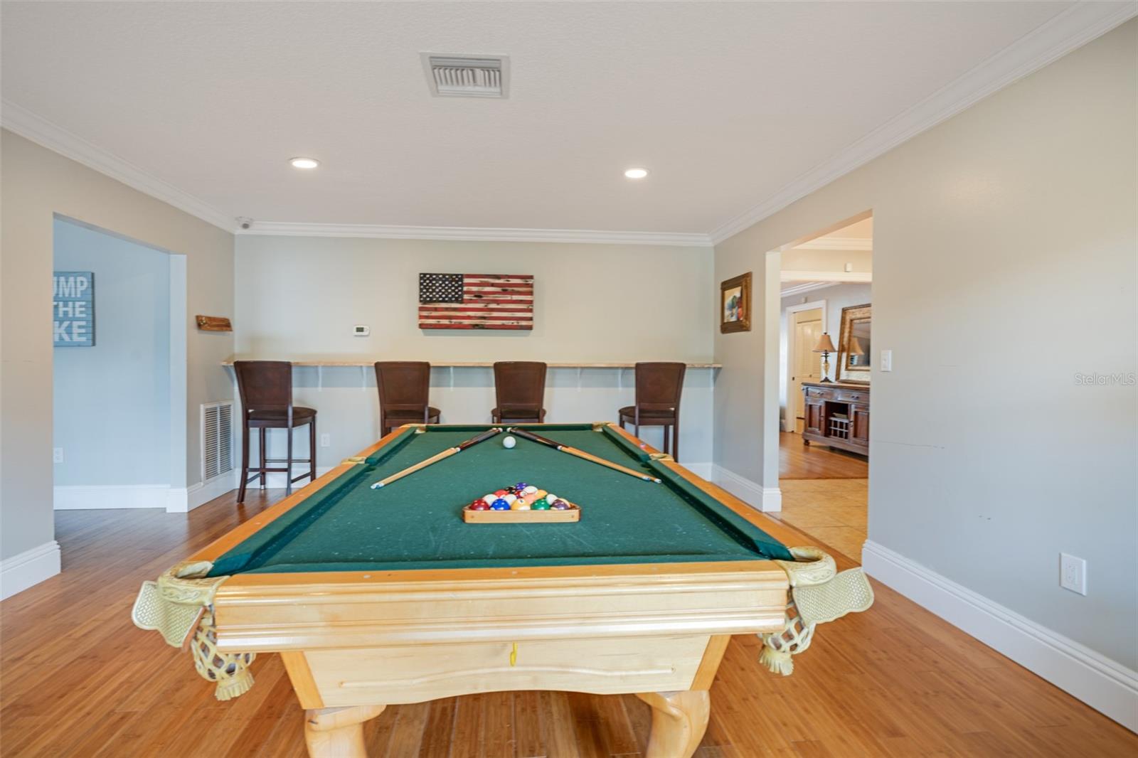 Image 9 of 21 For 573 Holmes Avenue