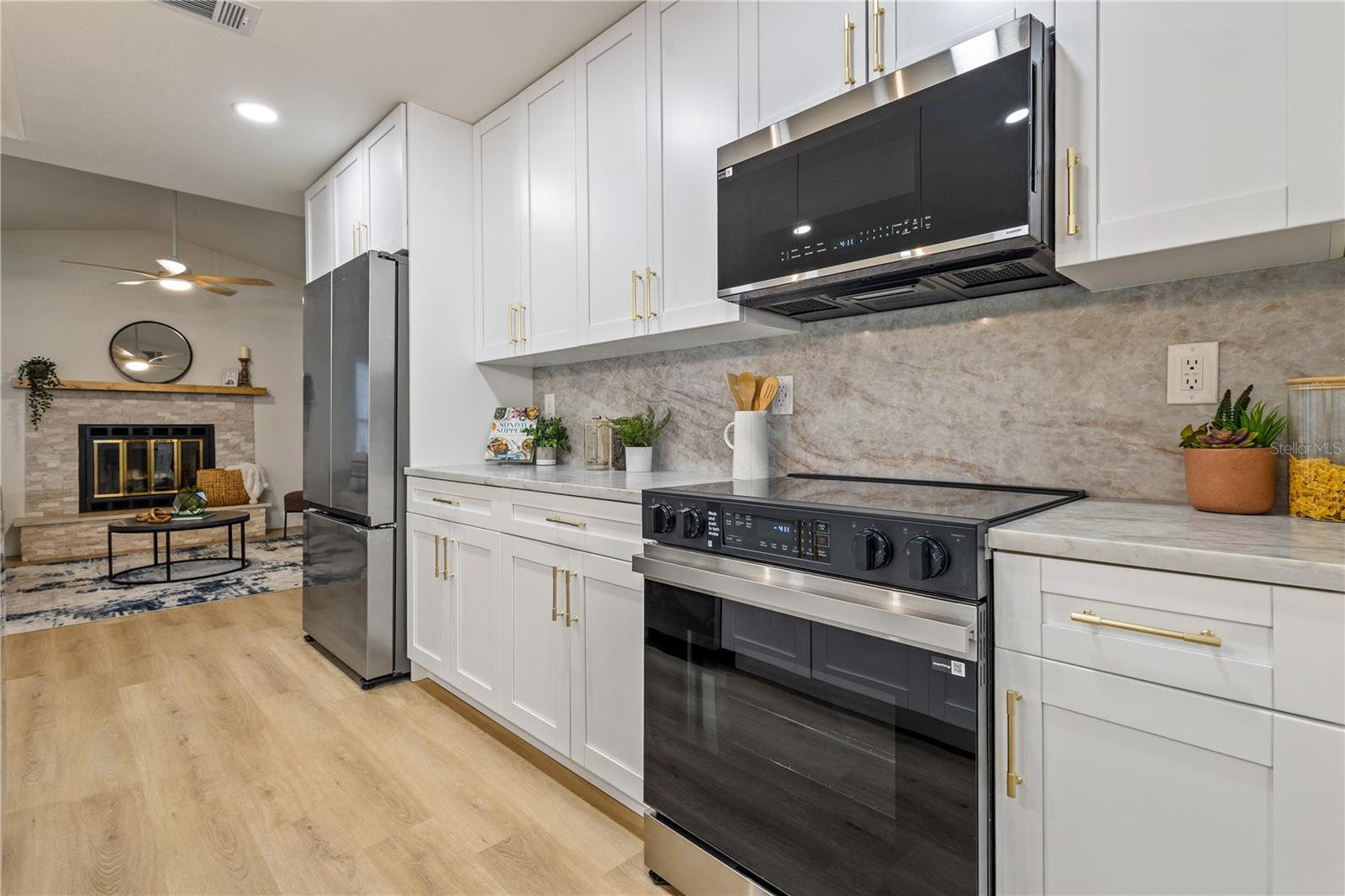 Image 11 of 40 For 2173 Cypress Point Drive N