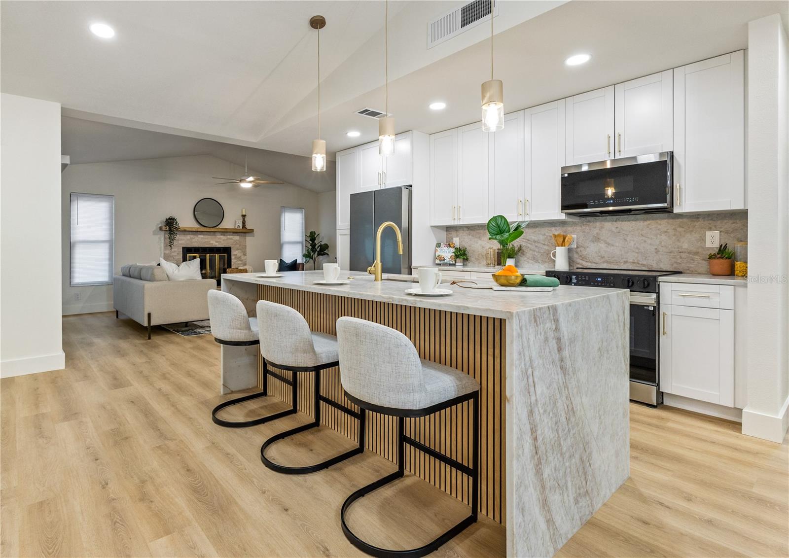 Image 7 of 40 For 2173 Cypress Point Drive N