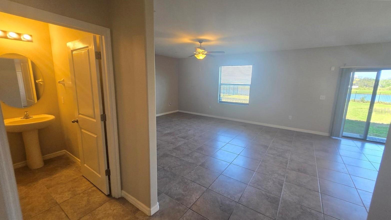 Image 7 of 35 For 9613 Sage Creek Drive