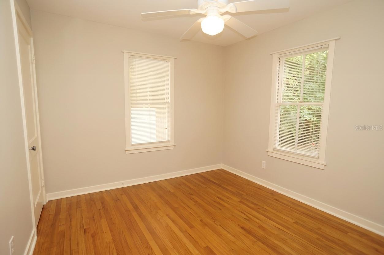 Image 8 of 12 For 305 Audubon Avenue