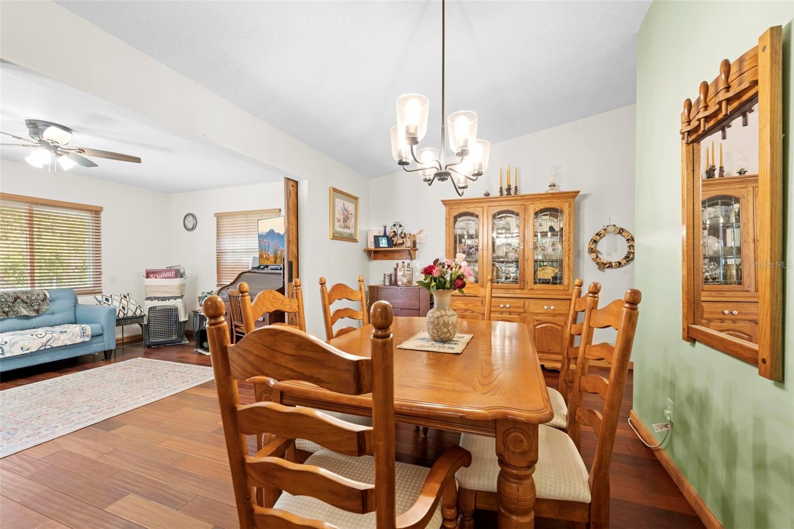 Image 20 of 51 For 6141 Dell Lane