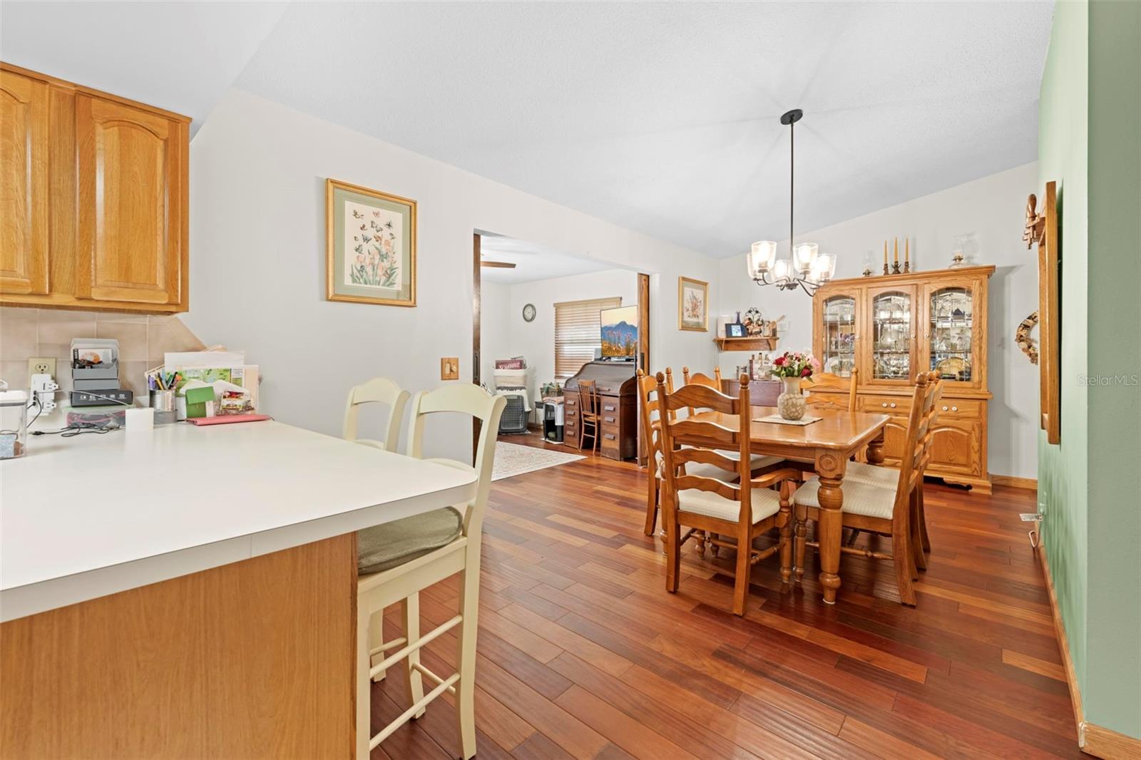 Image 23 of 51 For 6141 Dell Lane