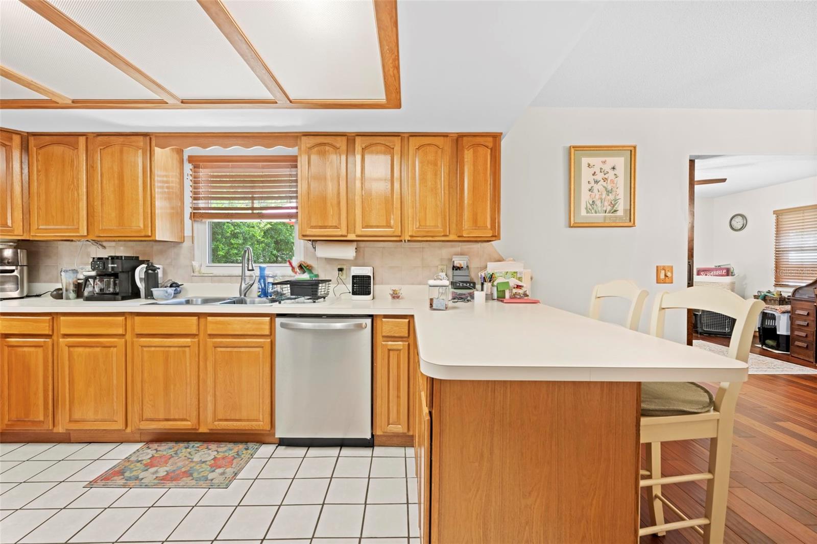 Image 26 of 51 For 6141 Dell Lane