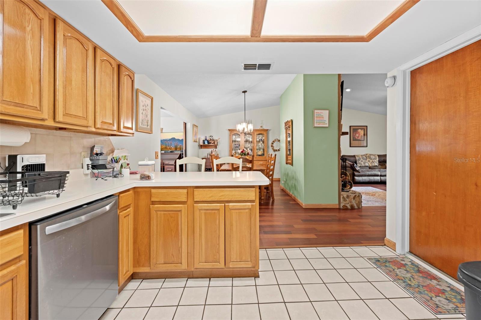 Image 29 of 51 For 6141 Dell Lane