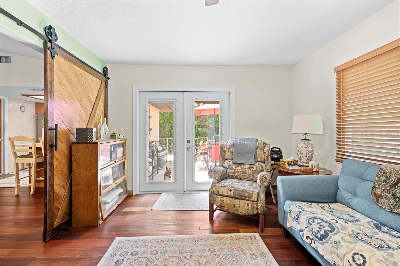 Image 33 of 51 For 6141 Dell Lane