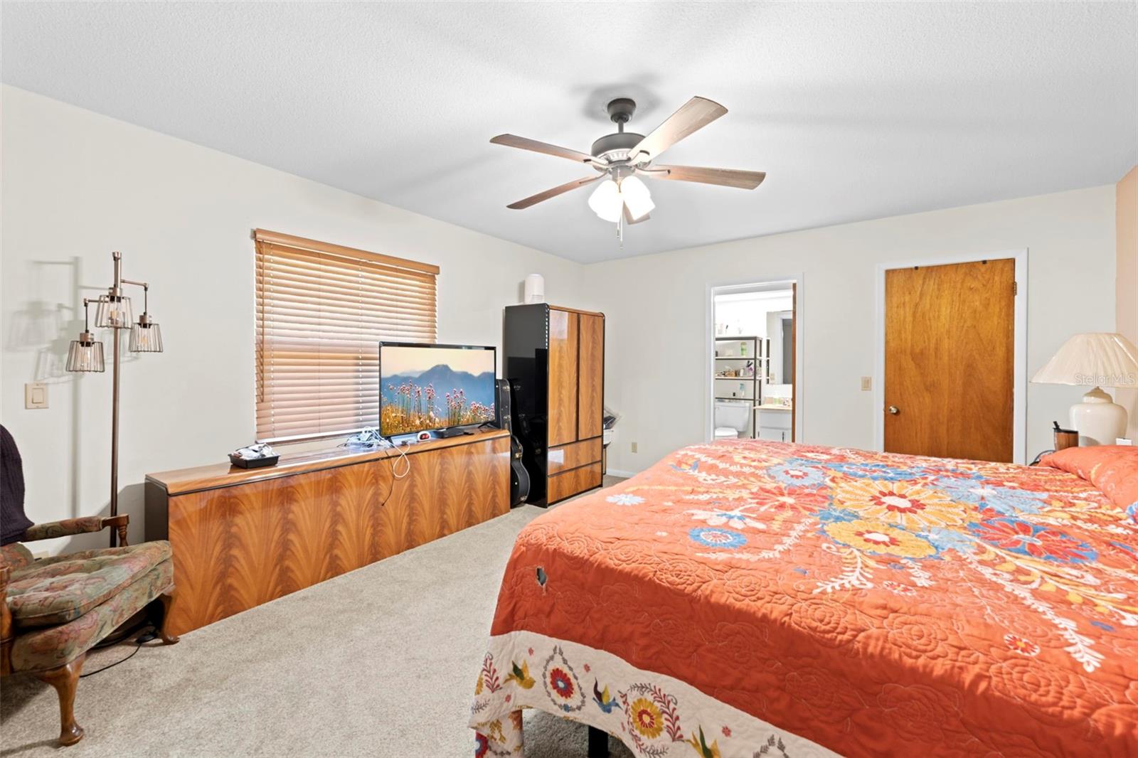 Image 38 of 51 For 6141 Dell Lane