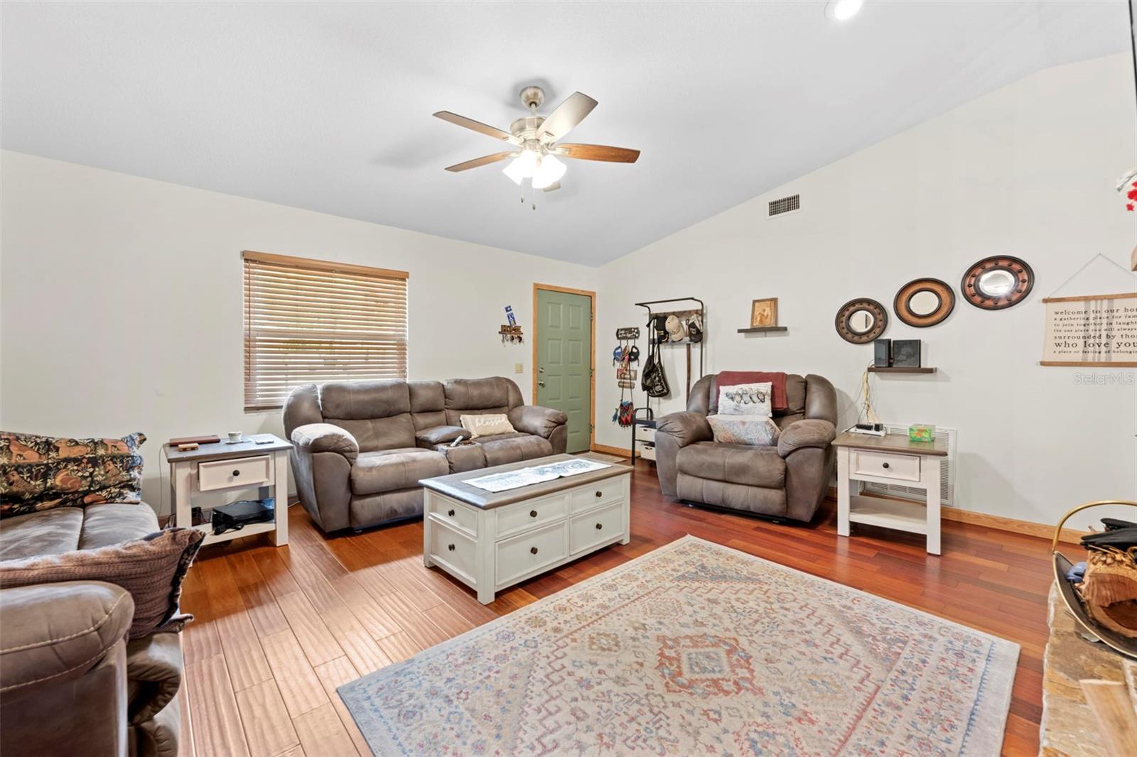 Image 7 of 51 For 6141 Dell Lane