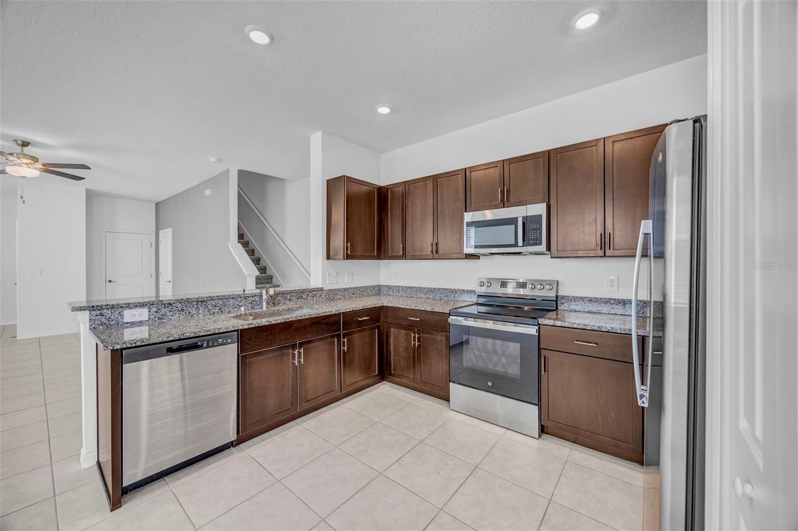 Image 16 of 58 For 2524 Sunray Venus Way