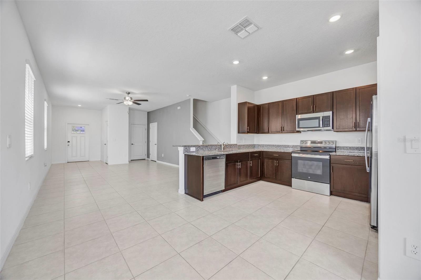 Image 22 of 58 For 2524 Sunray Venus Way