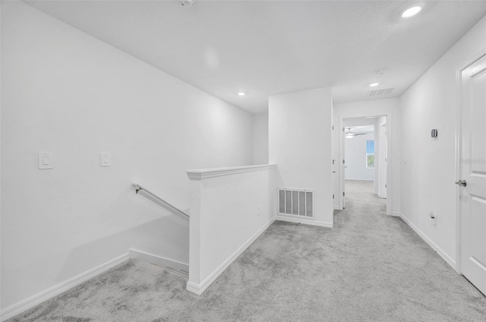 Image 27 of 58 For 2524 Sunray Venus Way