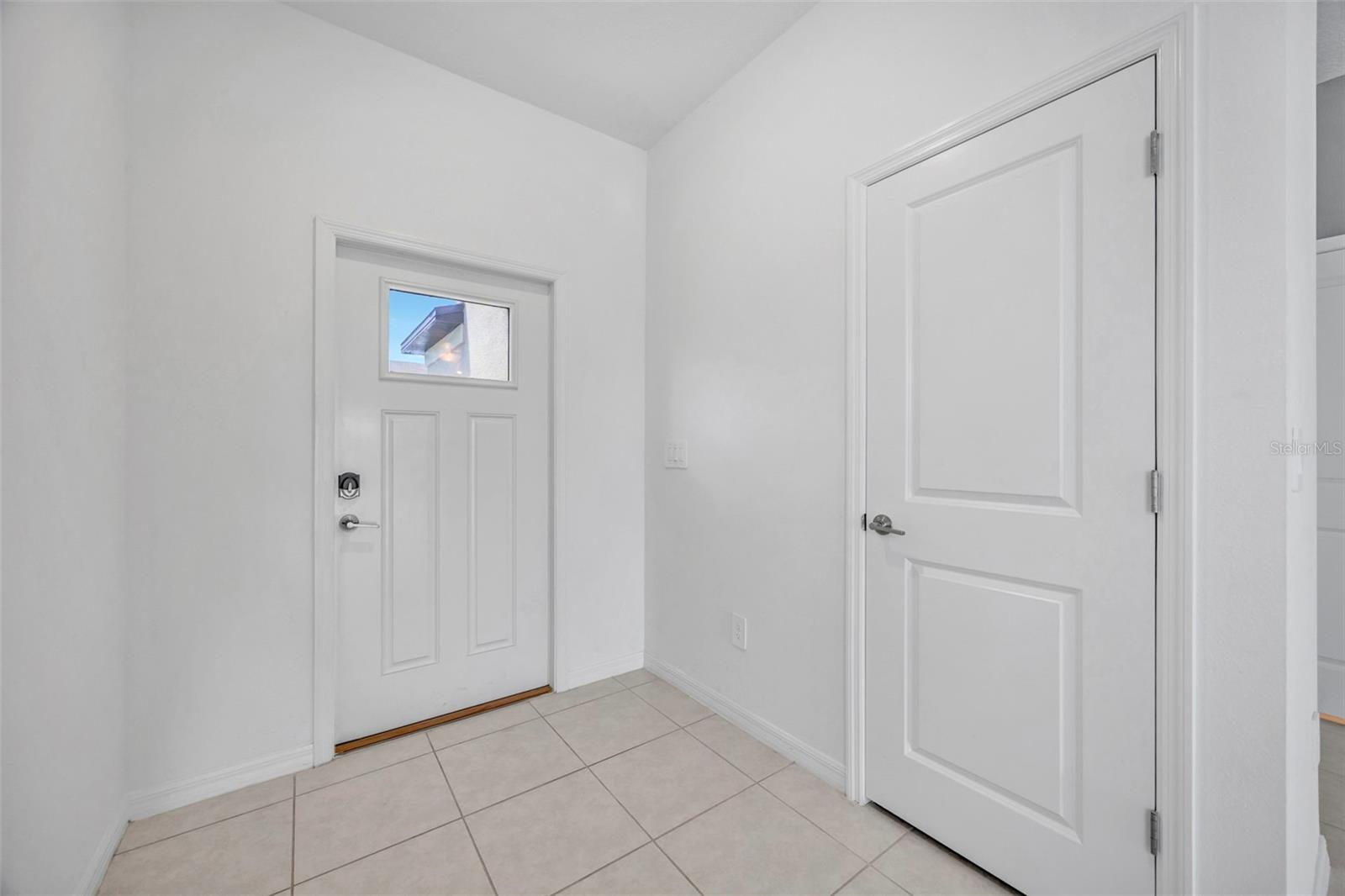 Image 5 of 58 For 2524 Sunray Venus Way