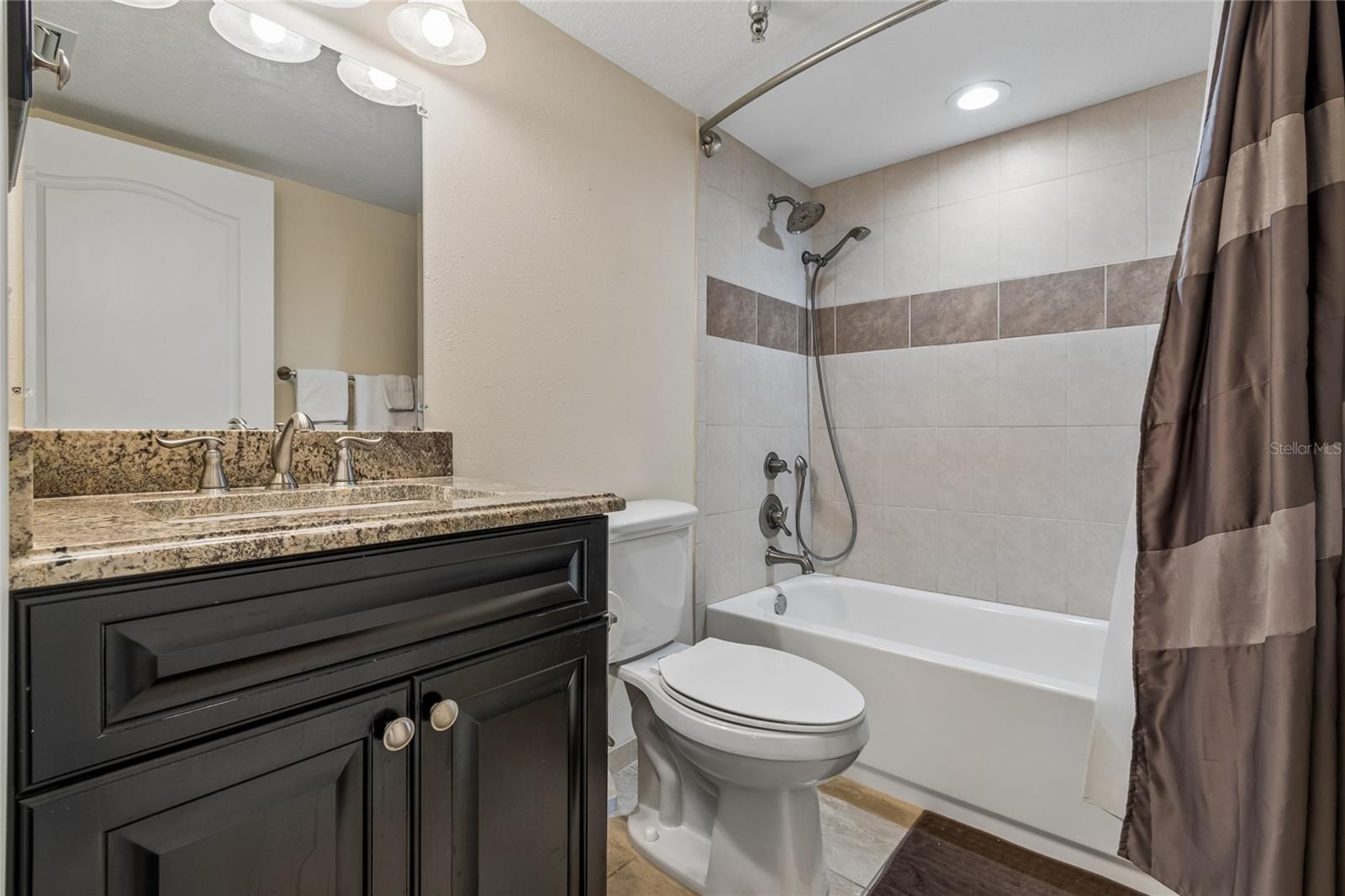 Image 32 of 47 For 15400 Gulf Boulevard 402