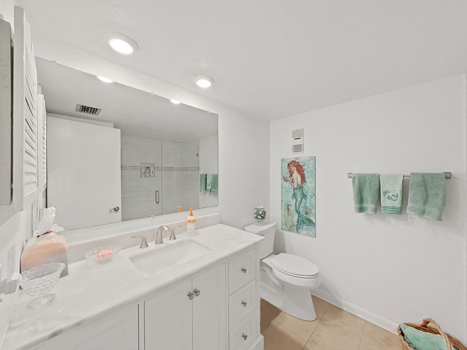 Image 21 of 51 For 19020 Gulf Boulevard 8