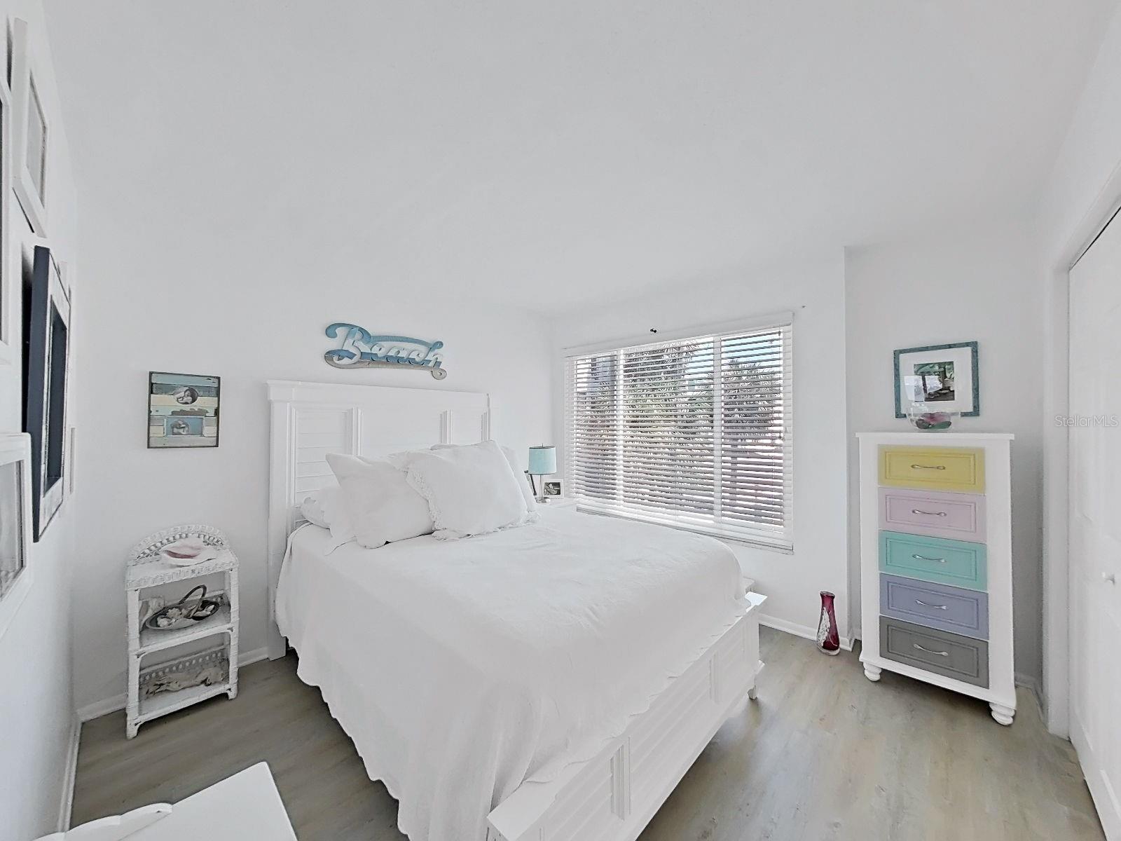 Image 29 of 51 For 19020 Gulf Boulevard 8