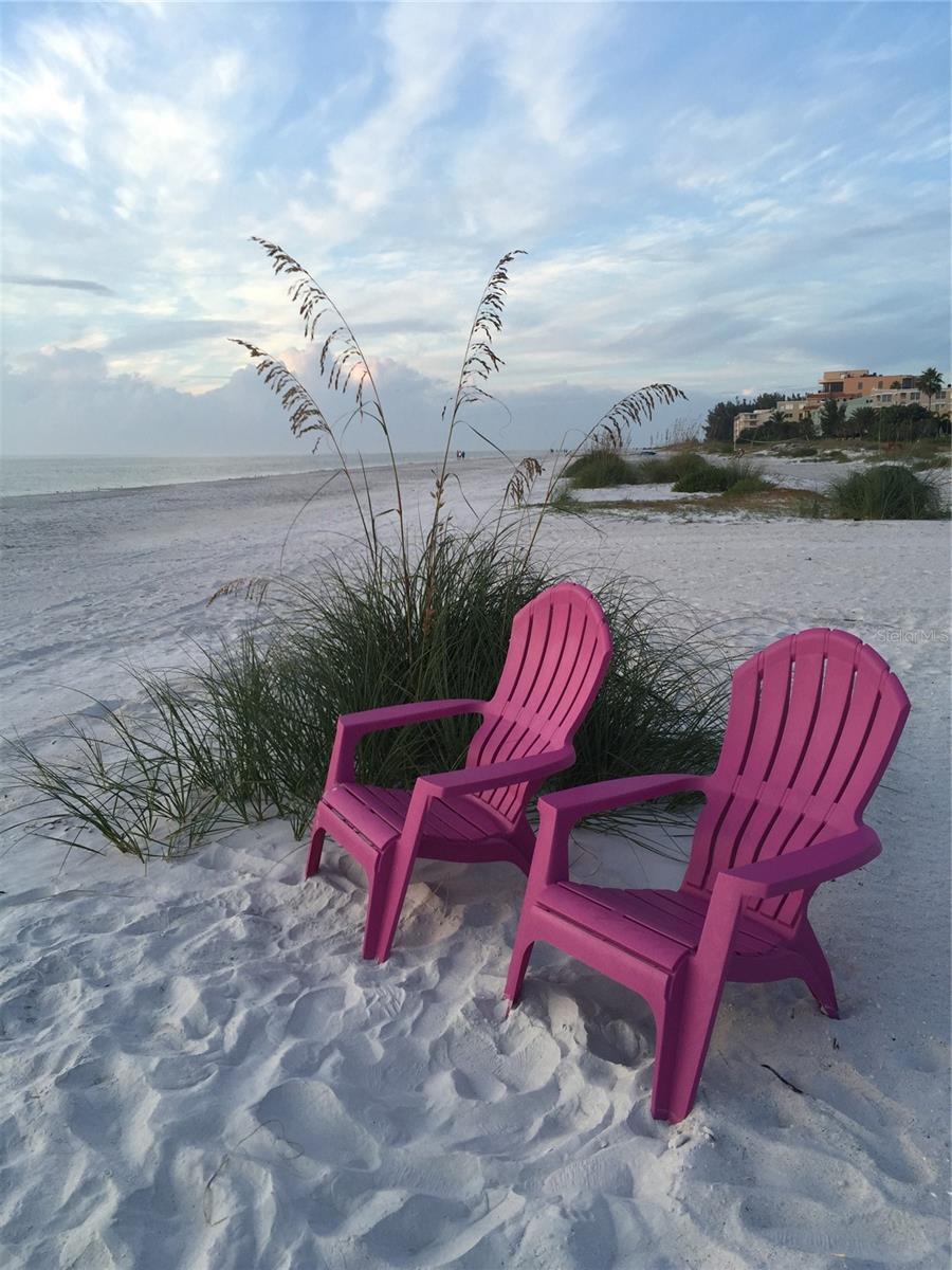 Image 41 of 51 For 19020 Gulf Boulevard 8