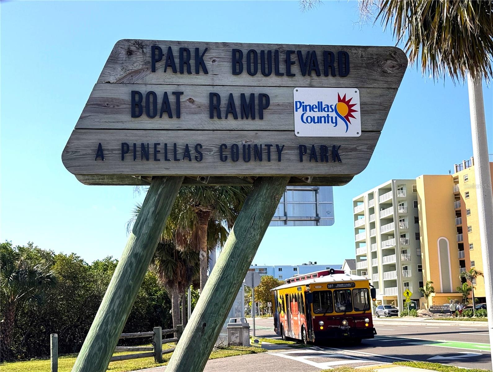 Image 46 of 51 For 19020 Gulf Boulevard 8