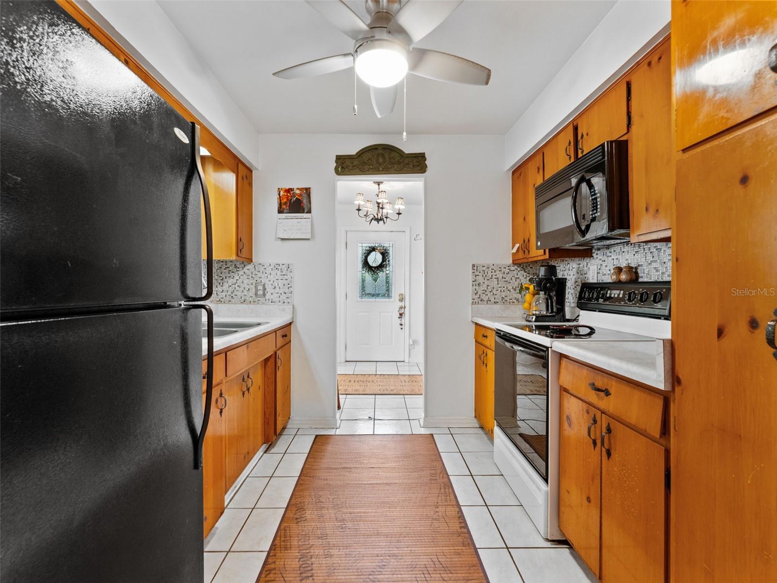 Image 8 of 36 For 12510 Noreast Lake Drive