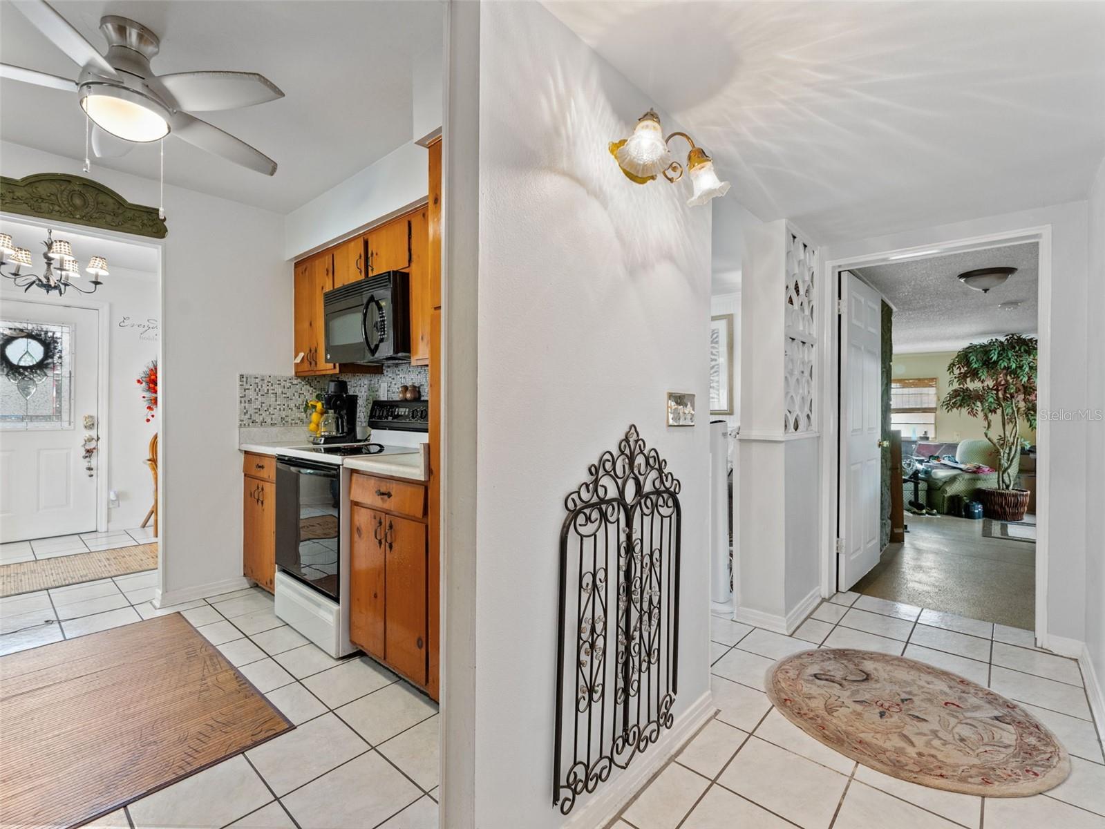 Image 9 of 36 For 12510 Noreast Lake Drive