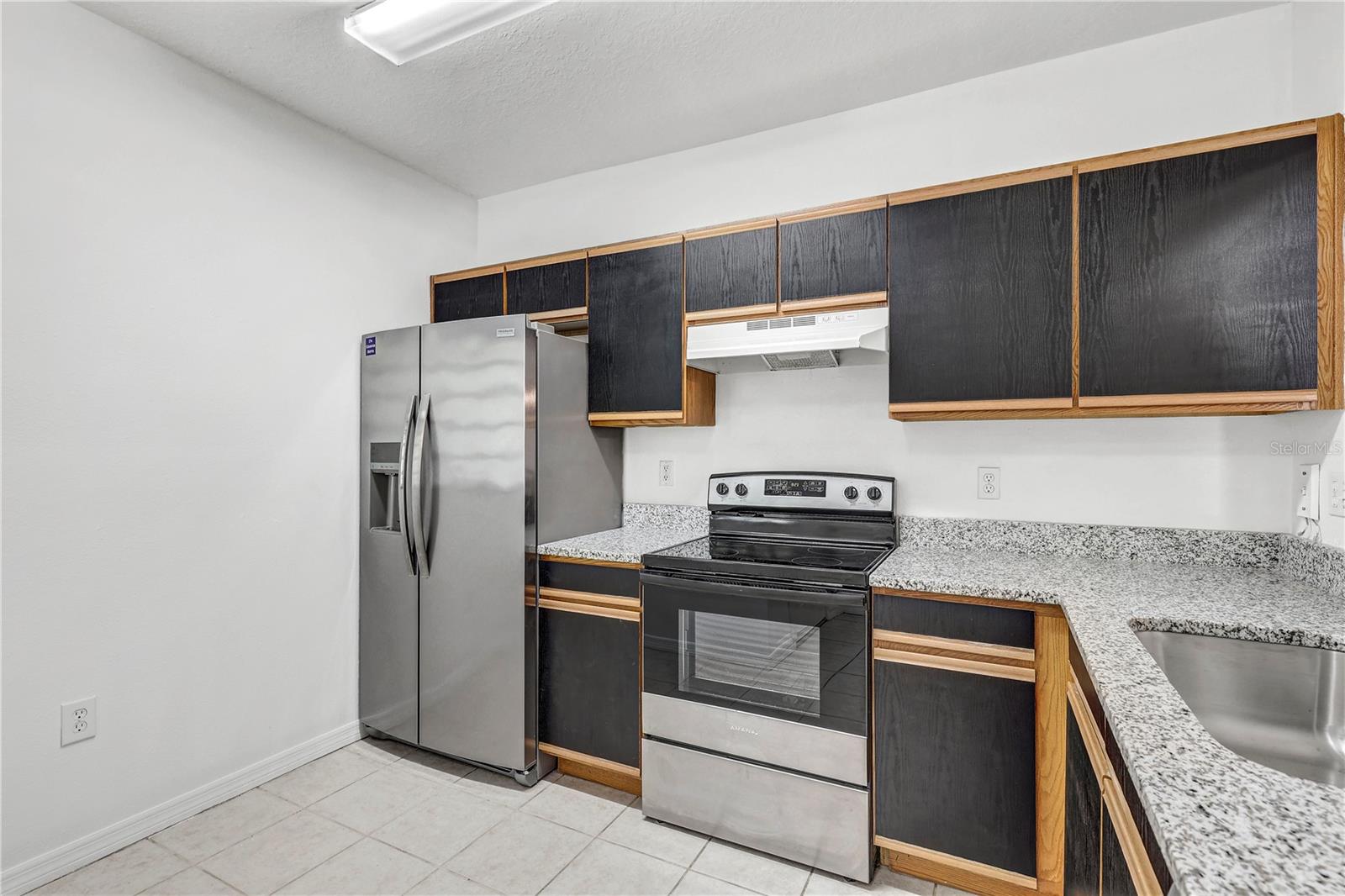 Image 13 of 40 For 6014 Portsdale Place 202