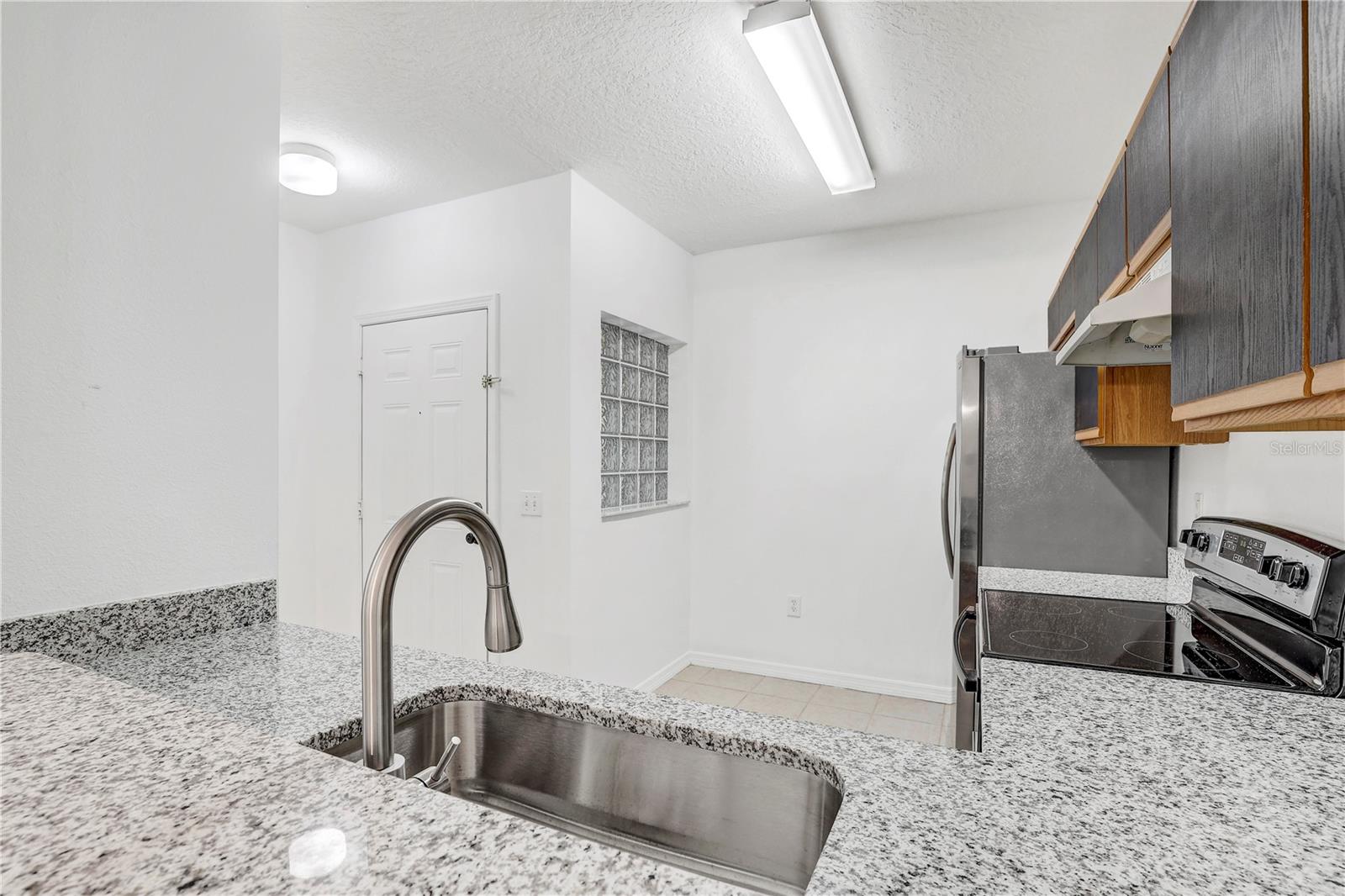 Image 15 of 40 For 6014 Portsdale Place 202